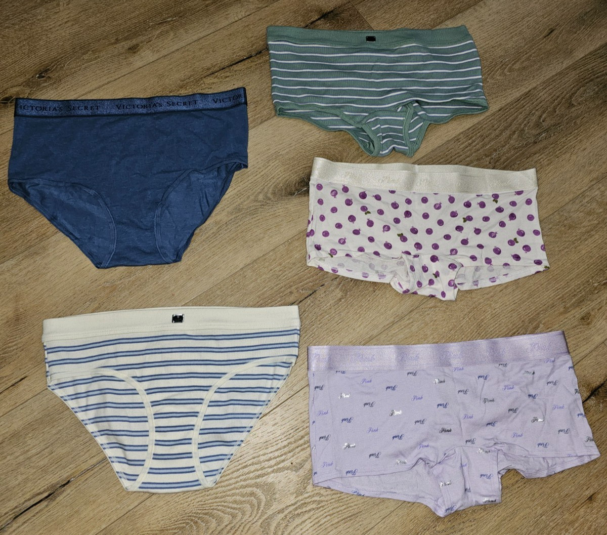 NWT Victoria’s Secret/PINK mixed set of panties, size Small