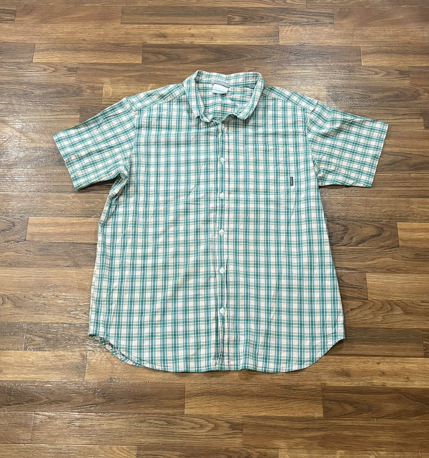 Columbia PFG Fisherman Button Down Shirt Men’s XL Fits Medium Fishing Outdoor