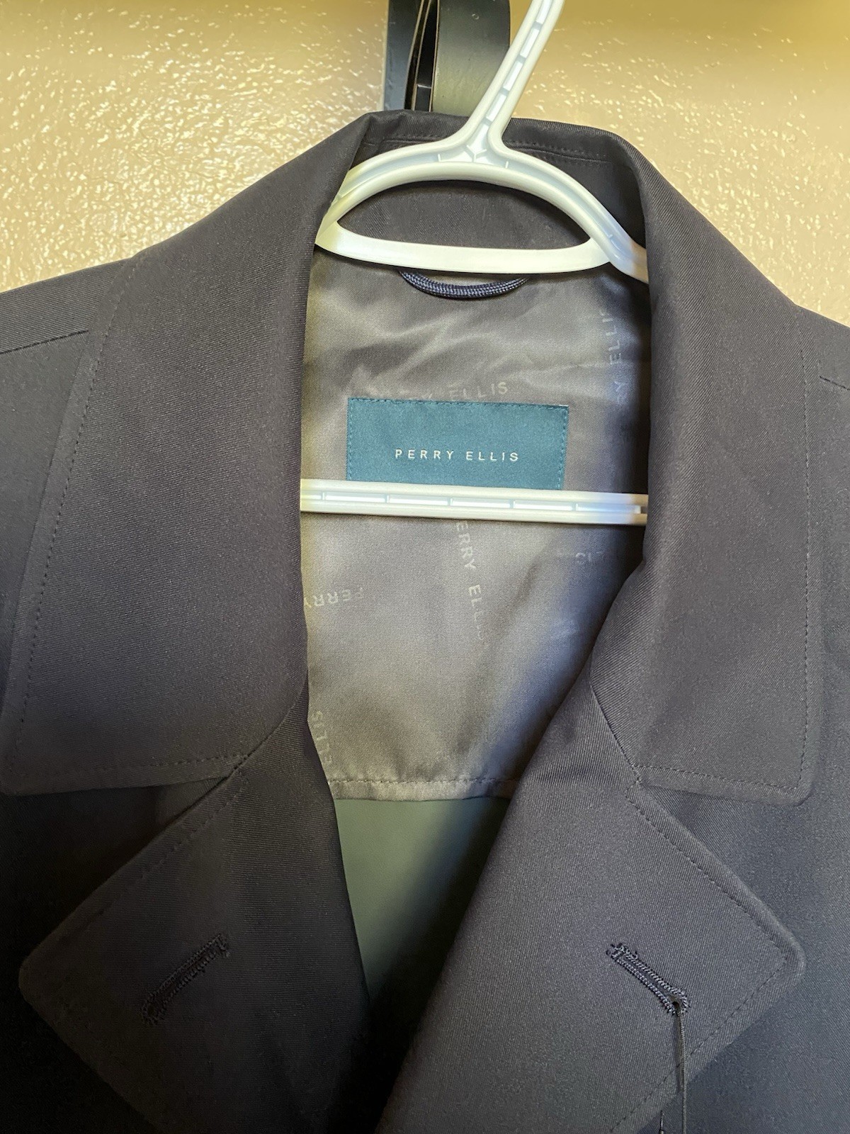 Perry Ellis Men’s Navy Peacoat XL Mid-Length Lined Pockets Button R210009