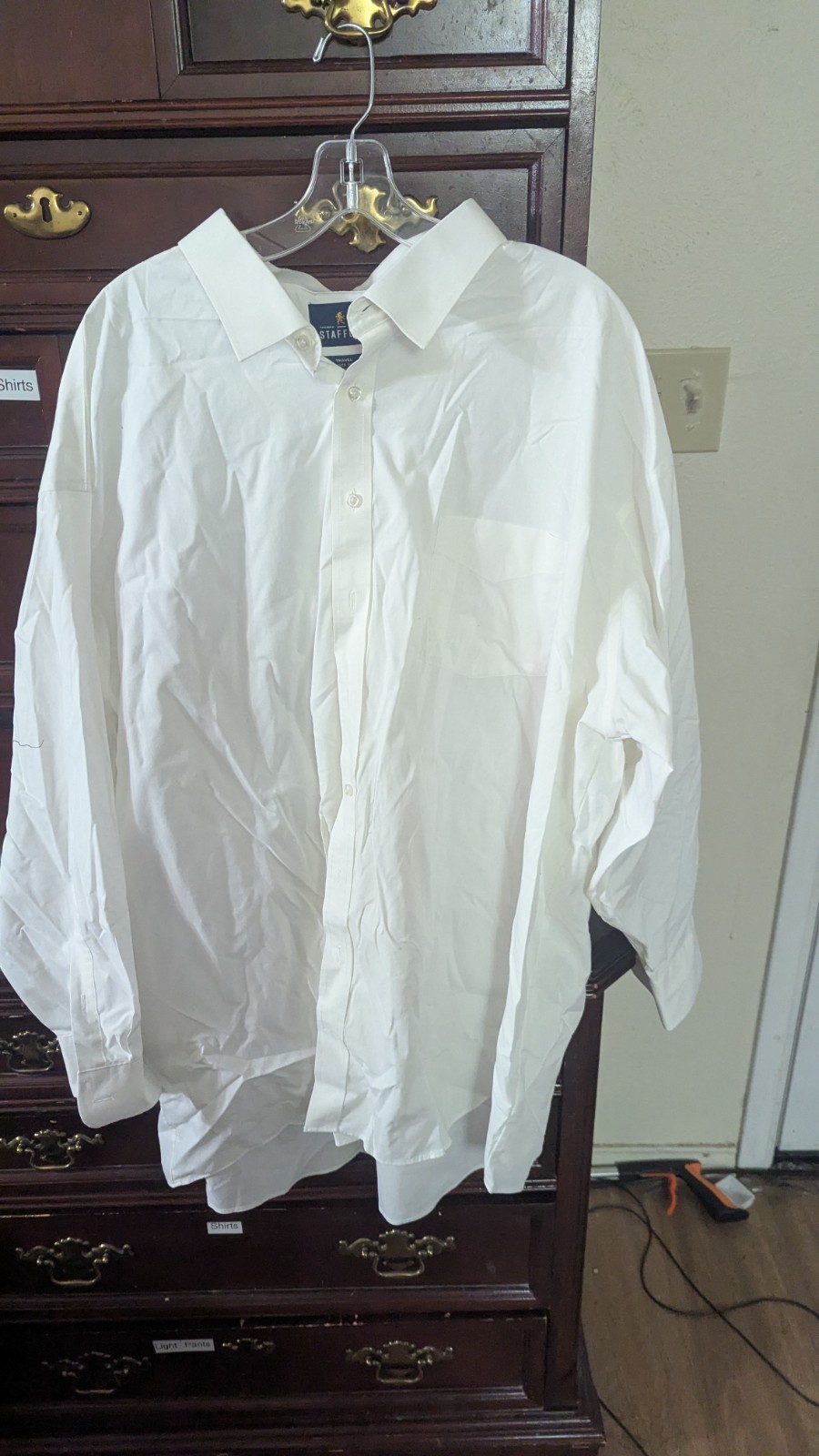 Large Lot MENS BUTTON DOWN DRESS SHIRTS 4XL 20×34/35/36/37/38/39 22×35 SOLID