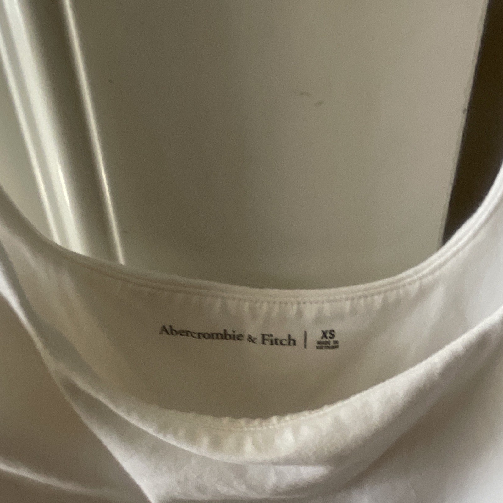 Abercrombie & Fitch White Scoop Neck Wide Strap Tank Camisole XS Cotton