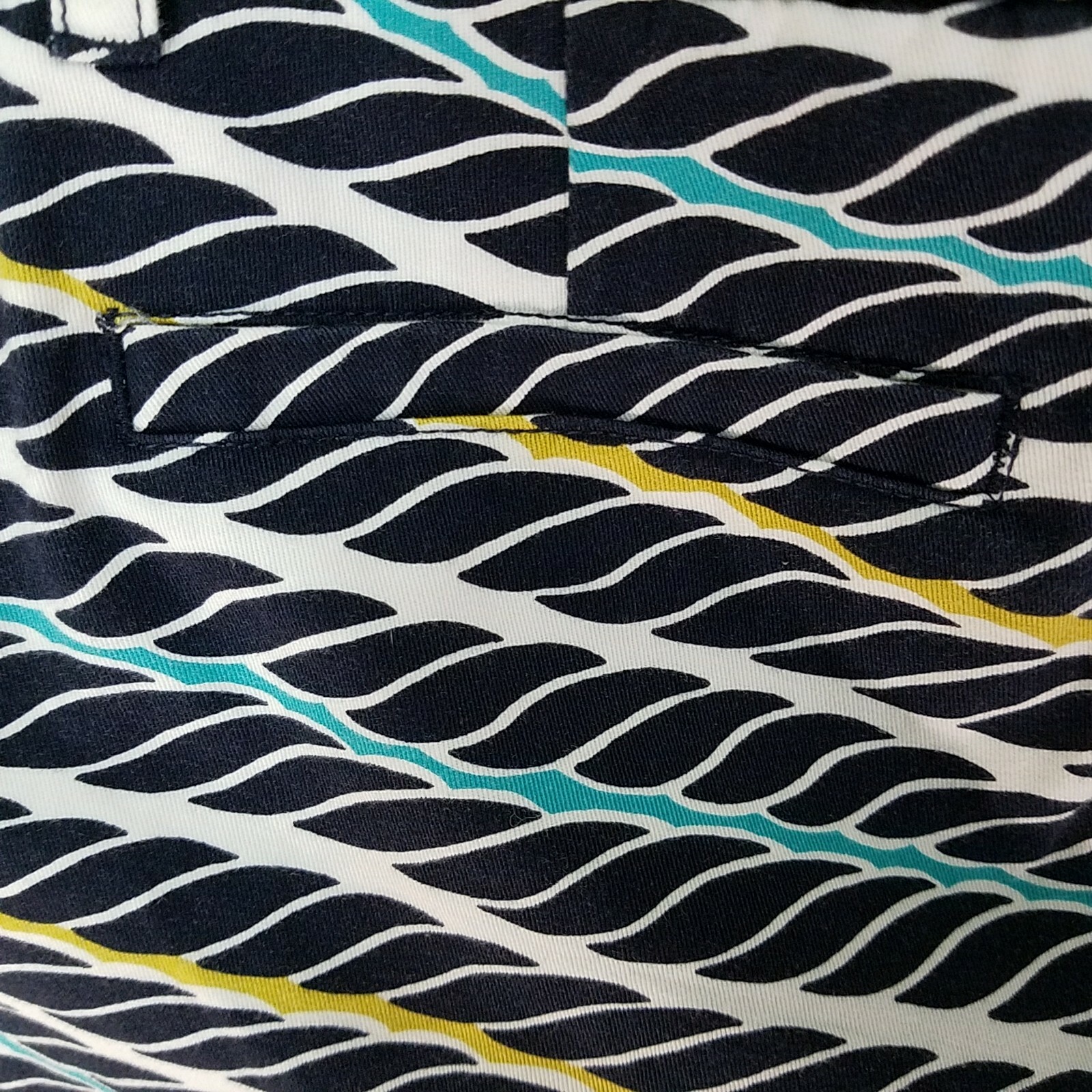 J. CREW Chino Shorts Navy Blue Multicolor Wave Stripe Print Women’s 6 NEW $59.50