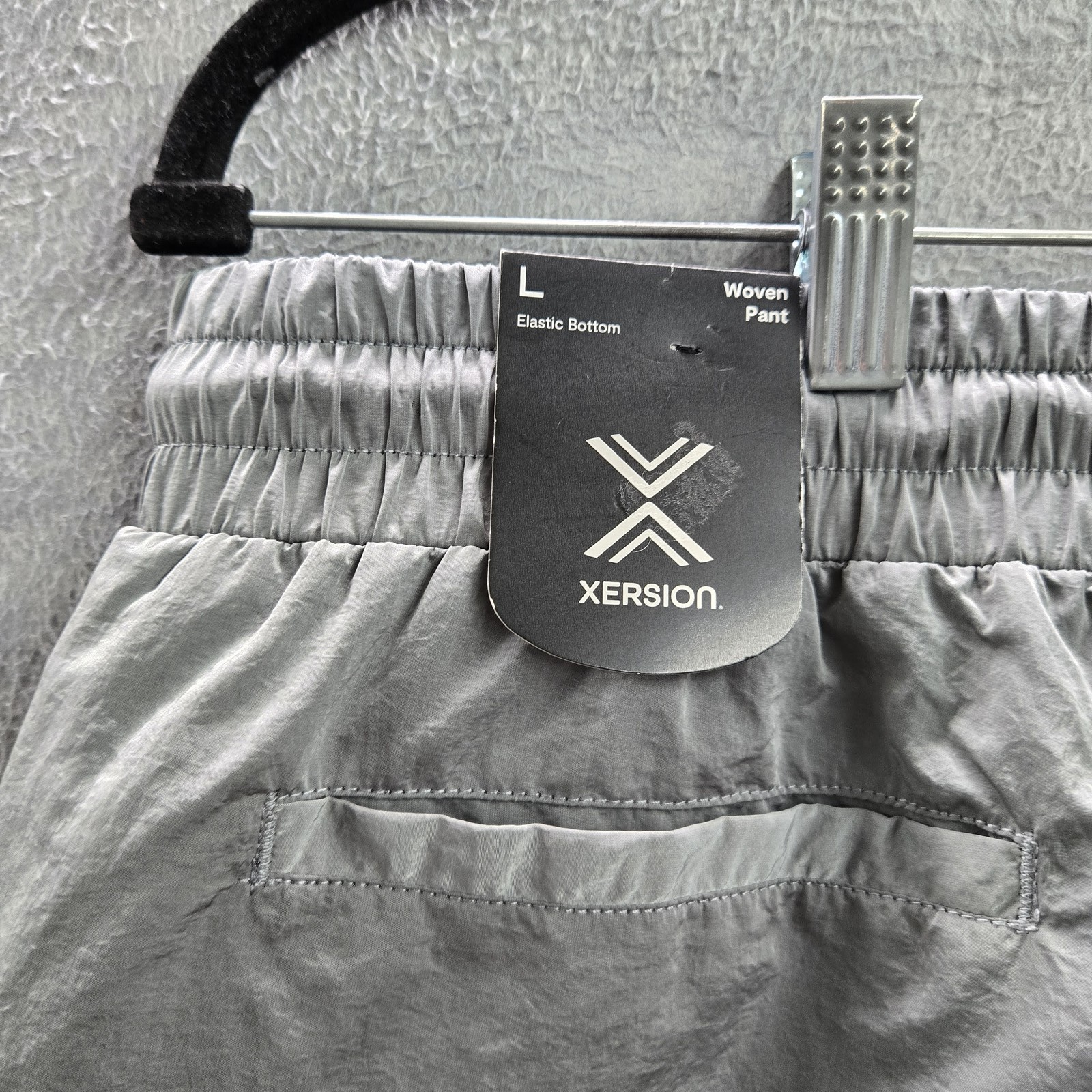 Xersion Men Pants L Gray Nylon Polyester Windbreaker Lifestyle Woven NWT