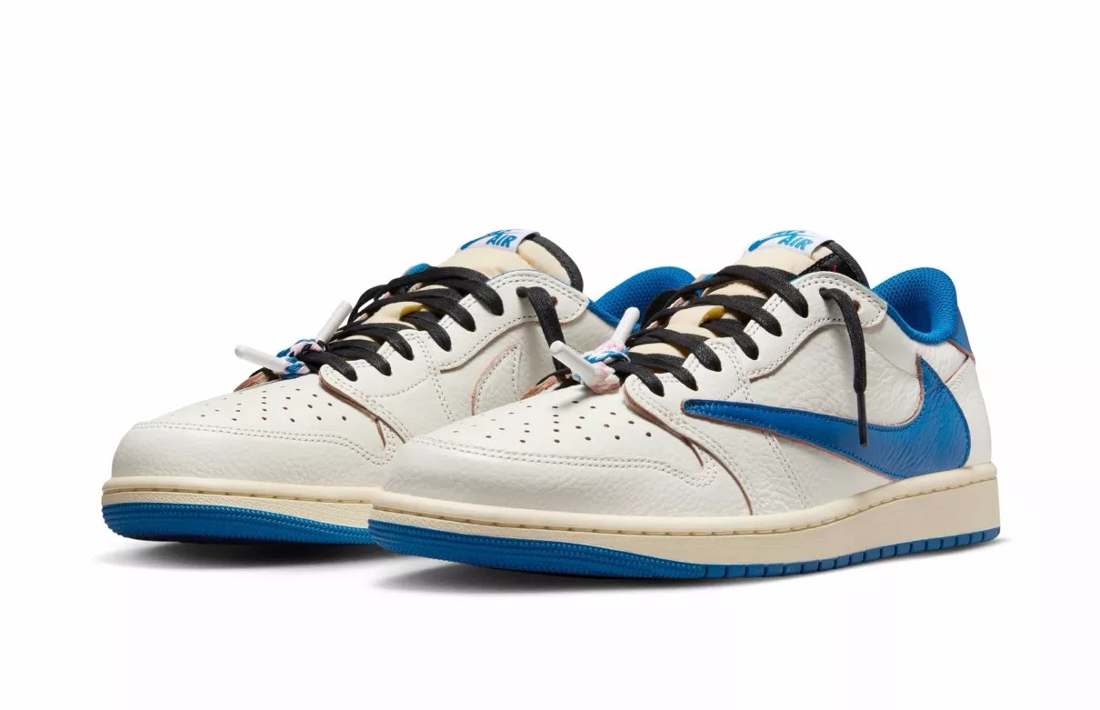 DM7866-104 Travis Scott × fragment design × Nike Air Jordan 1 Low (Men’s)