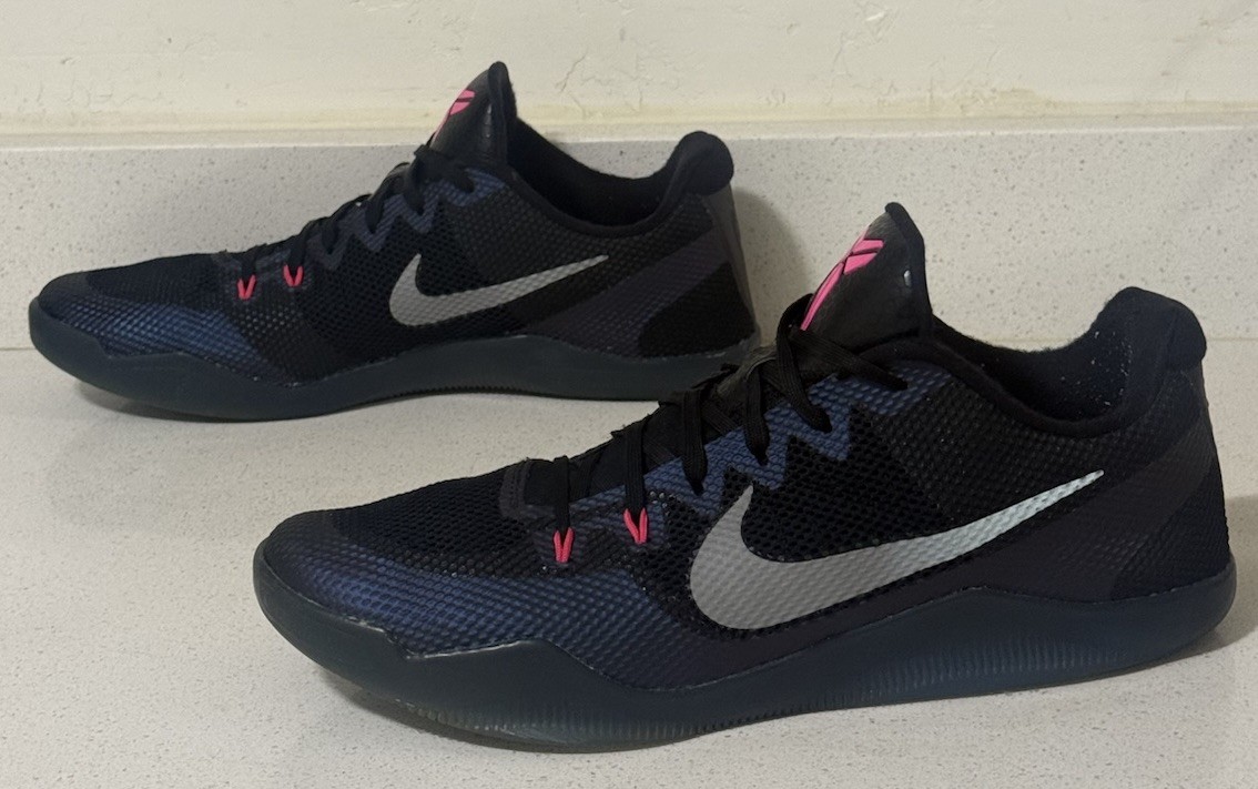 NIKE KOBE XI low Invisibility cloak basketball sneakers gray/pink men’s size 14