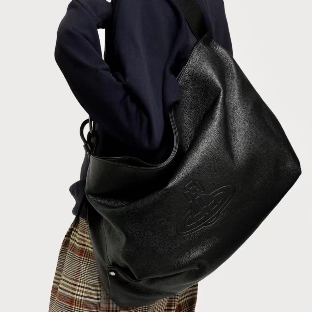 Vivienne Westwood Tote Black Leather Large Capacity 40×29×13cm outlet
