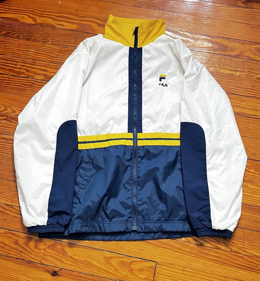 FILA VINTAGE 90s WINDBREAKER SIZE M/L *CHECK DESCRIPTION*