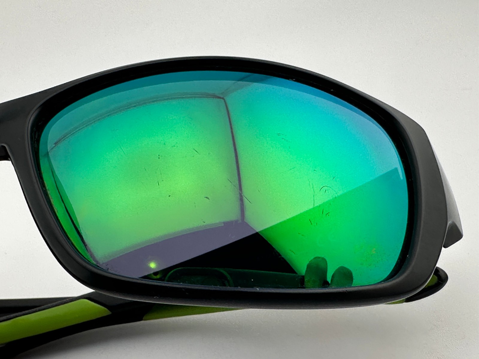 Smith FORGE Matte Black Green Mirror Sunglasses *minor scratches on lenses*
