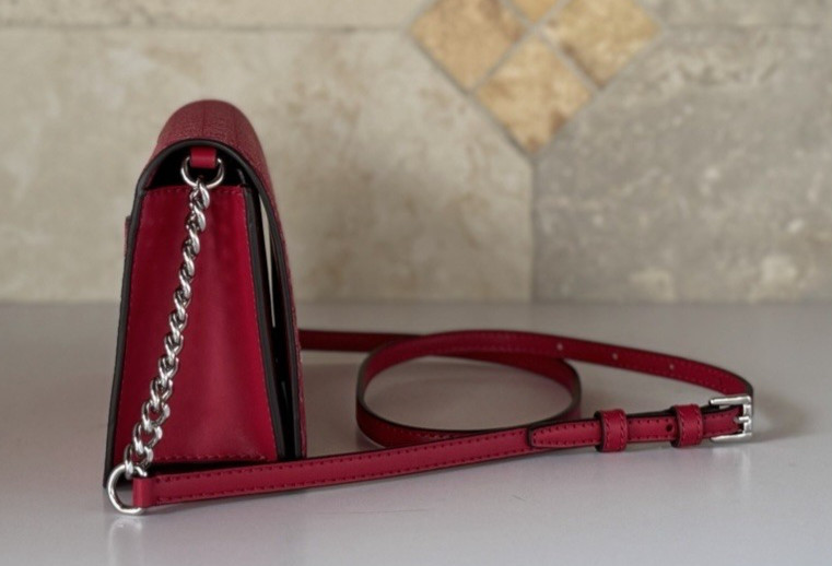Michael Kors Jet Set Travel Medium Flap Shoulder Crossbody Bag MK Dark Raspberry