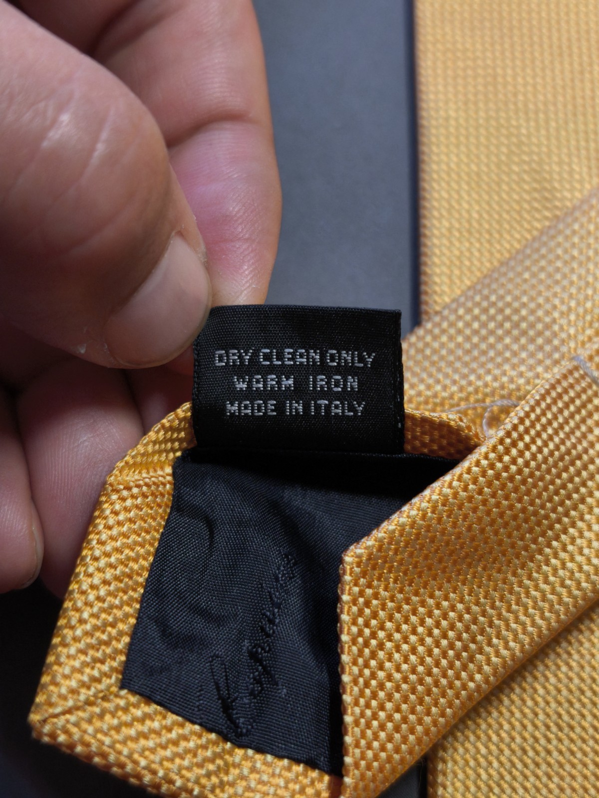 Les Copains – Yellow Solid Color Silk Tie Made in Italy
