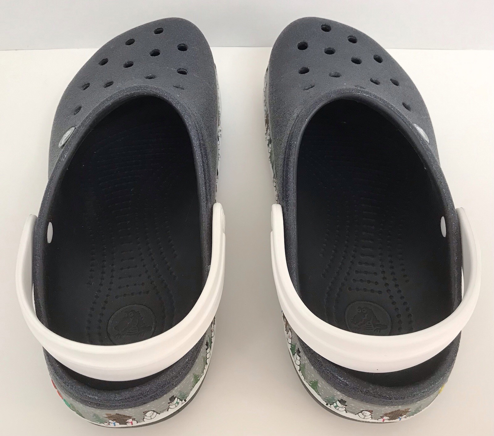 Crocs Classic Black Glitter Snowman Print Unisex Size 9 M / 11 W