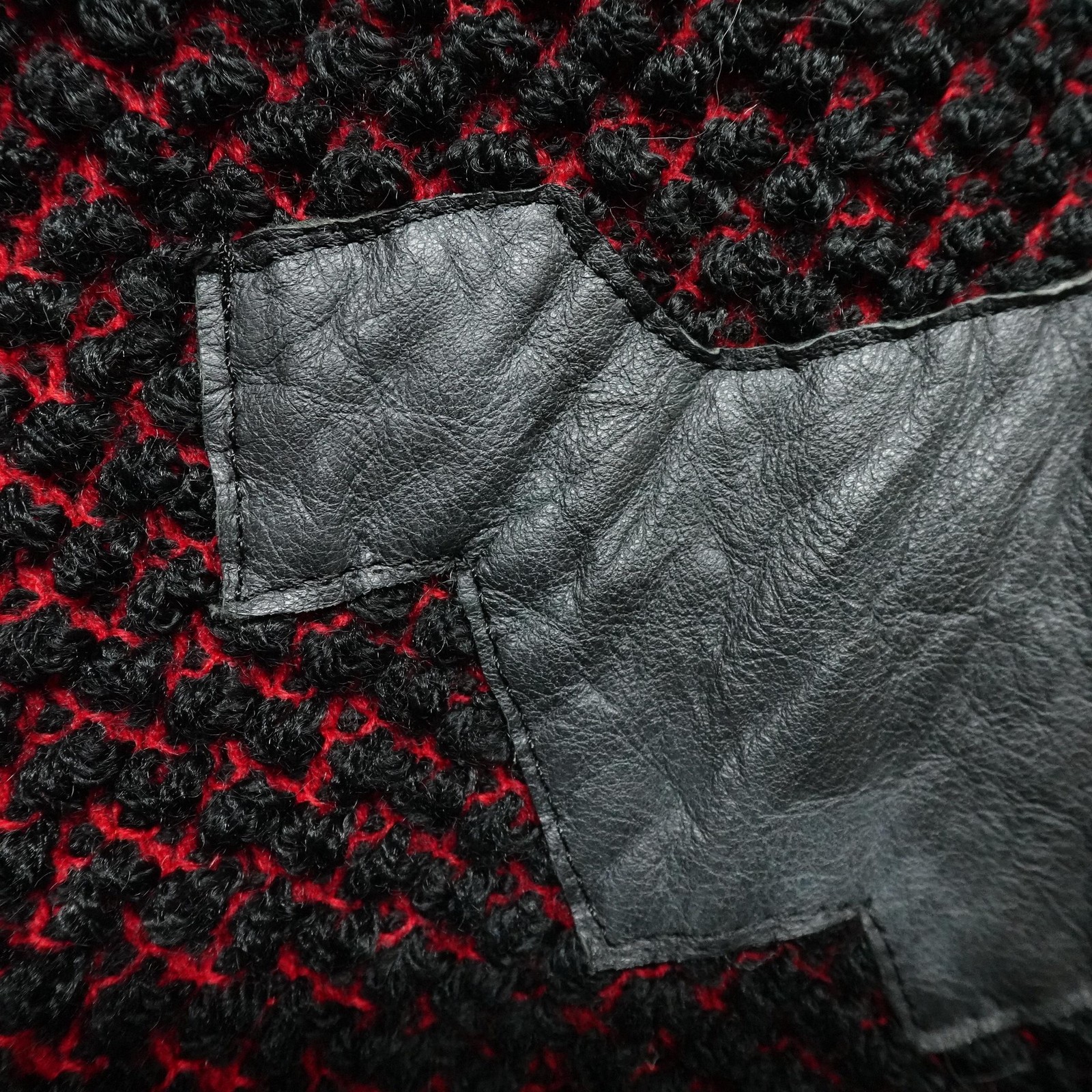 Vintage Mario Bellucci Sweater Mens XL Black Red Textured Leather Patch 90s