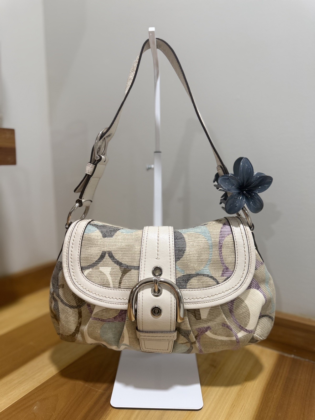 Coach Soho Optic Signature F17062 Vintage Hobo Linen Cream Leather Trim
