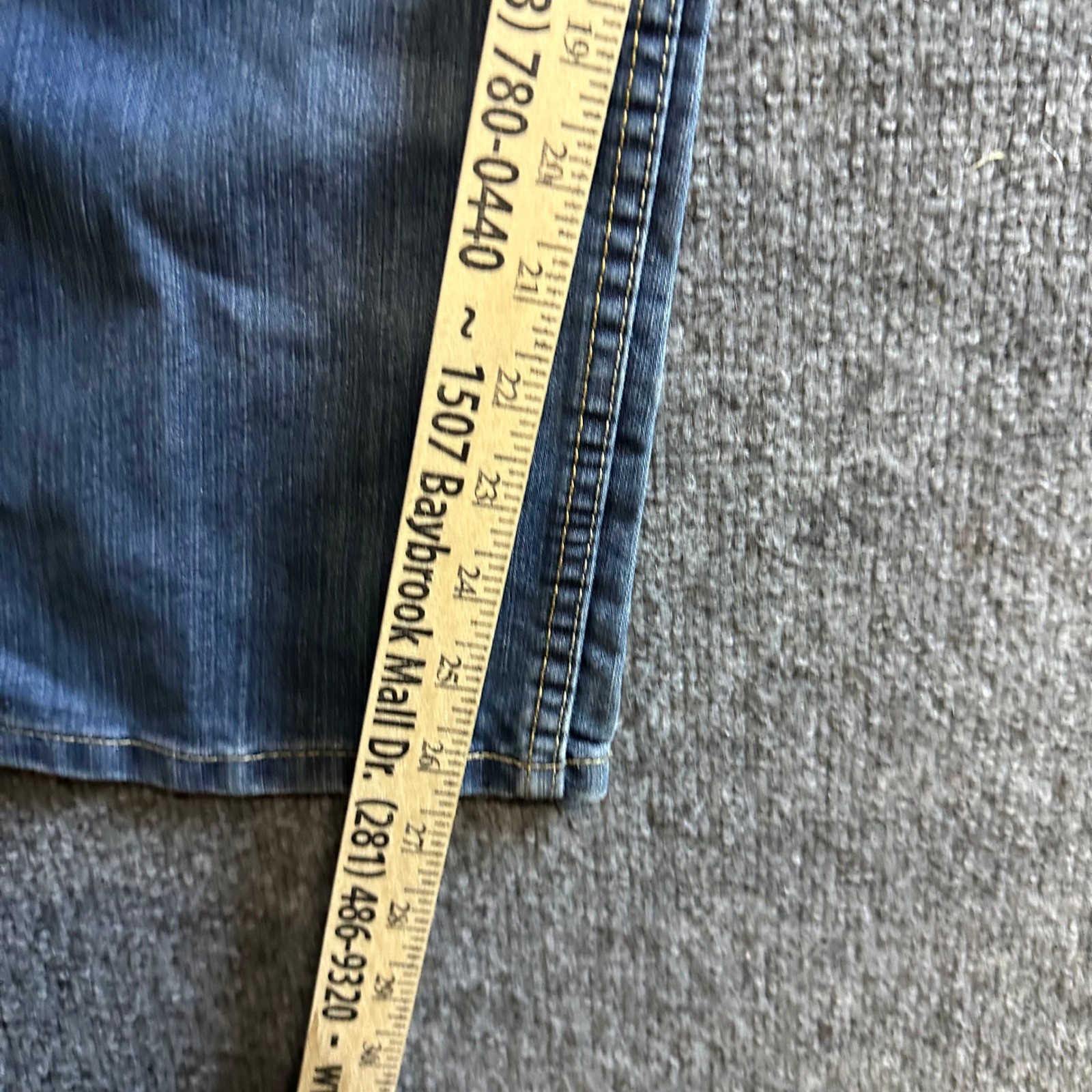 Levi’s Jeans Mens Size 18 Reg Blue 505 Regular Fit Straight Leg Denim W29 L29