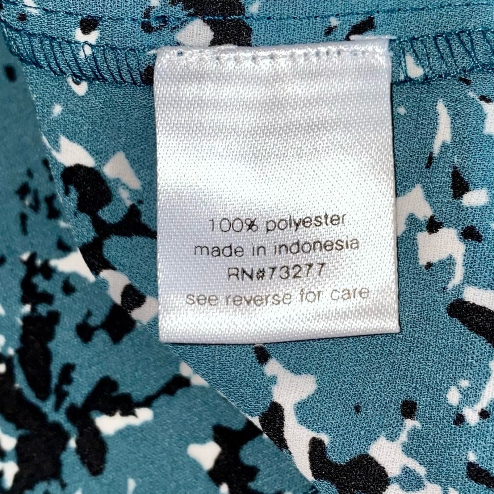 Elizabeth and James Teal Abstract Mock Neck Irina Petals Top Size Medium