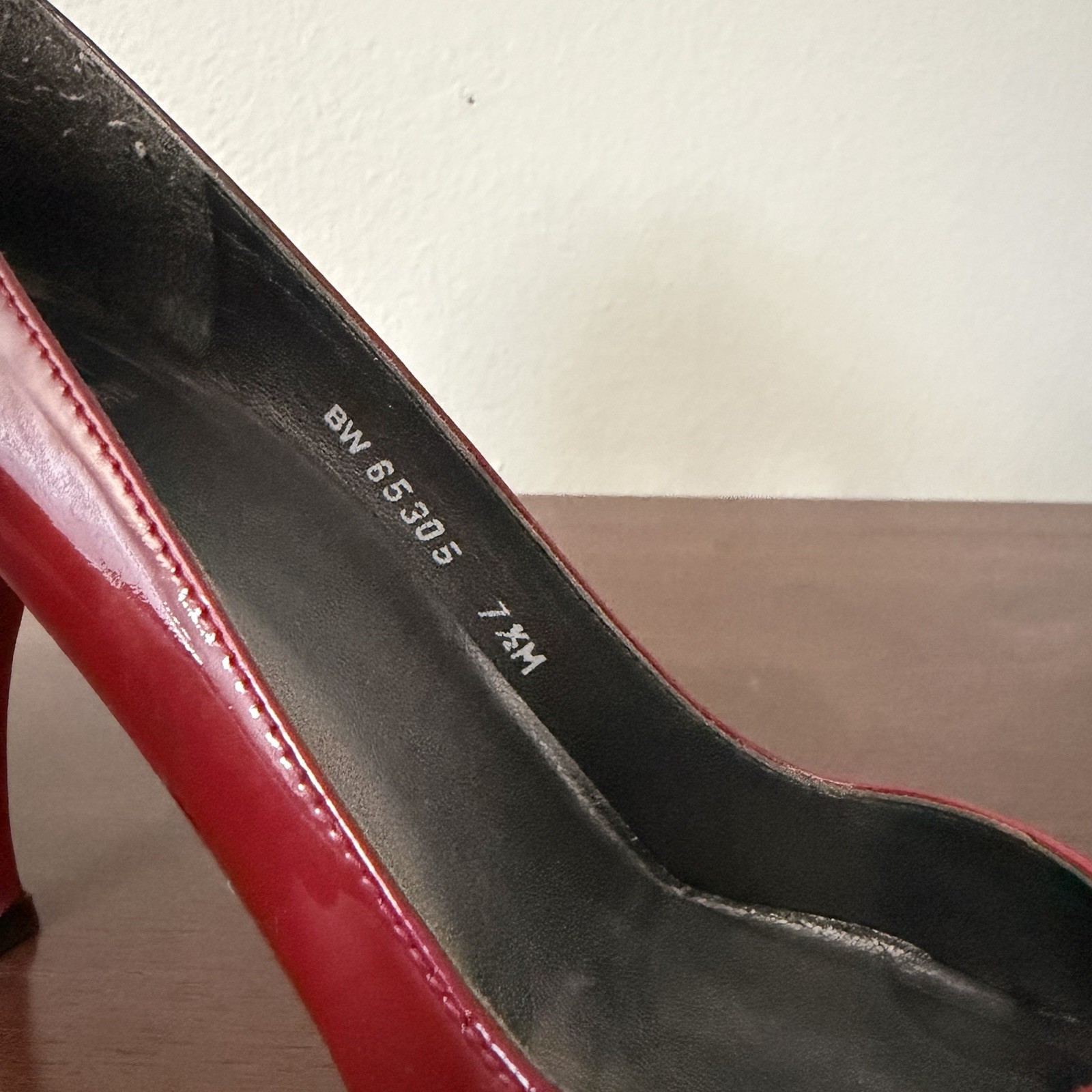 Stuart Weitzman Ombré Red Patent Leather Pumps Size 7.5