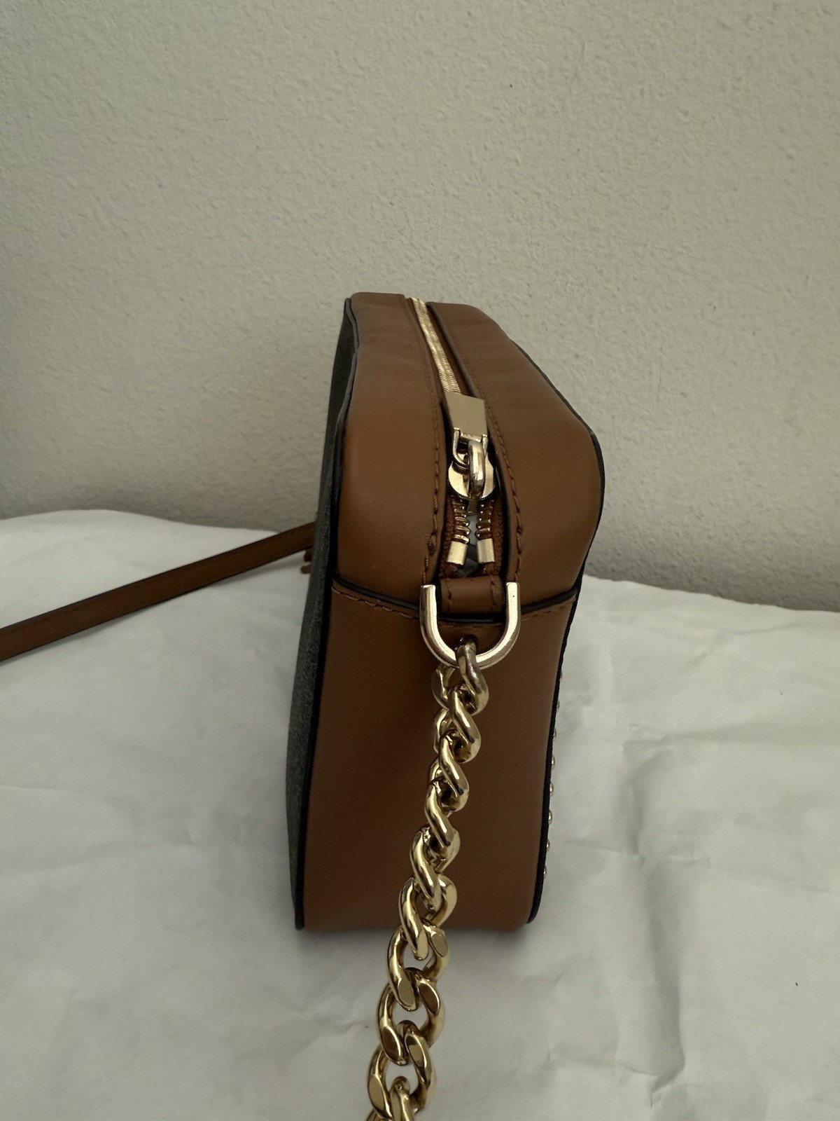Pre-Owned Michael Kors Studded Logo Camera Crossbody Bag 32F7GGNM2V Brown