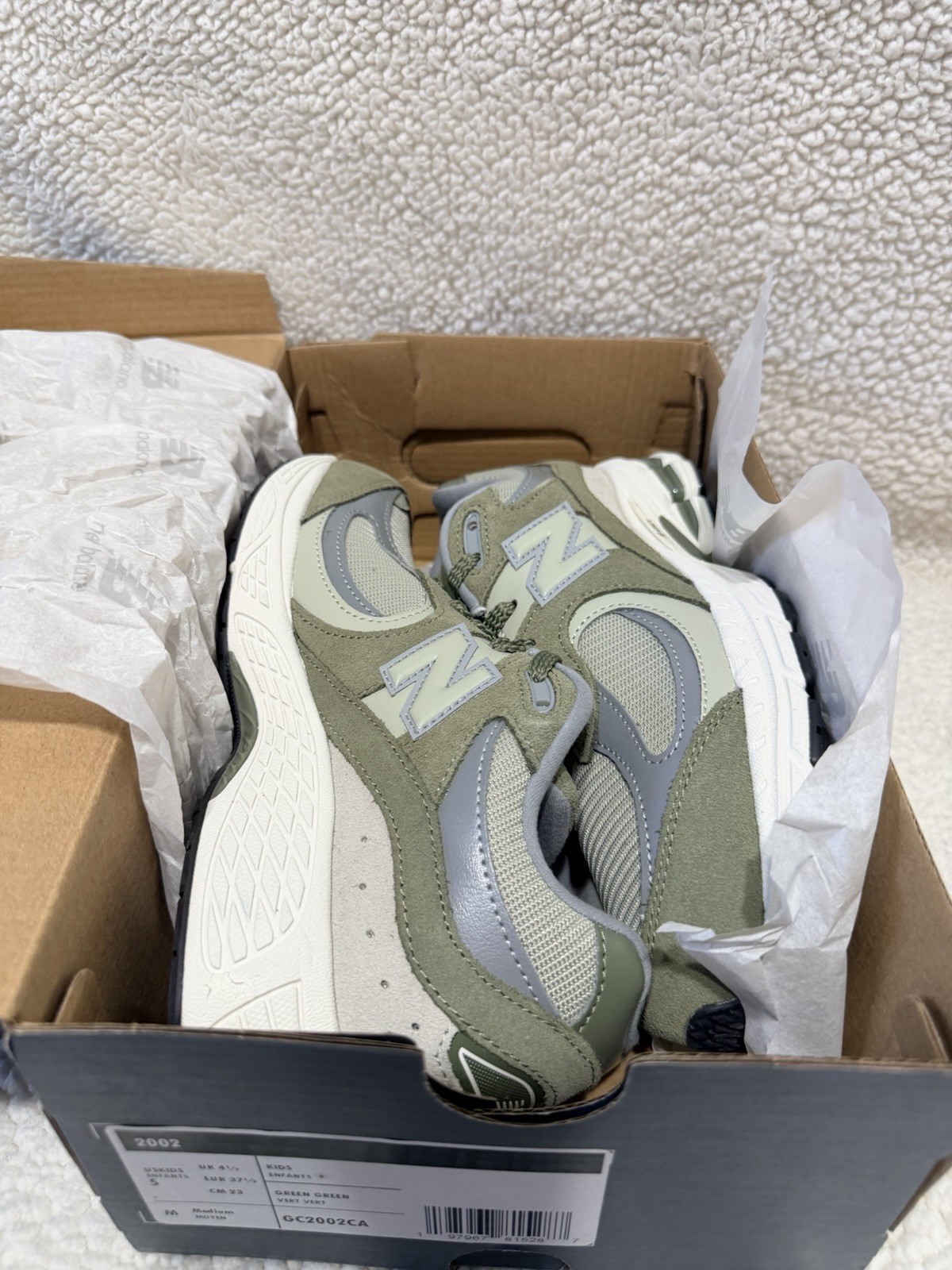 New Balance 2002R Unisex Kids Athletic Sneakers US 5 M Green/Gray Suede GC2002CA