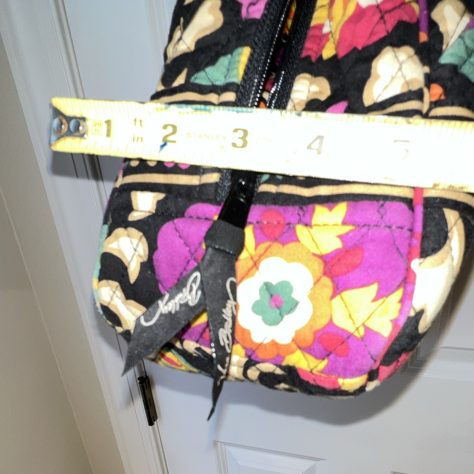 Vera Bradley Large Floral Shoulder Bag Black Multicolor Lined Inner Pockets Zip