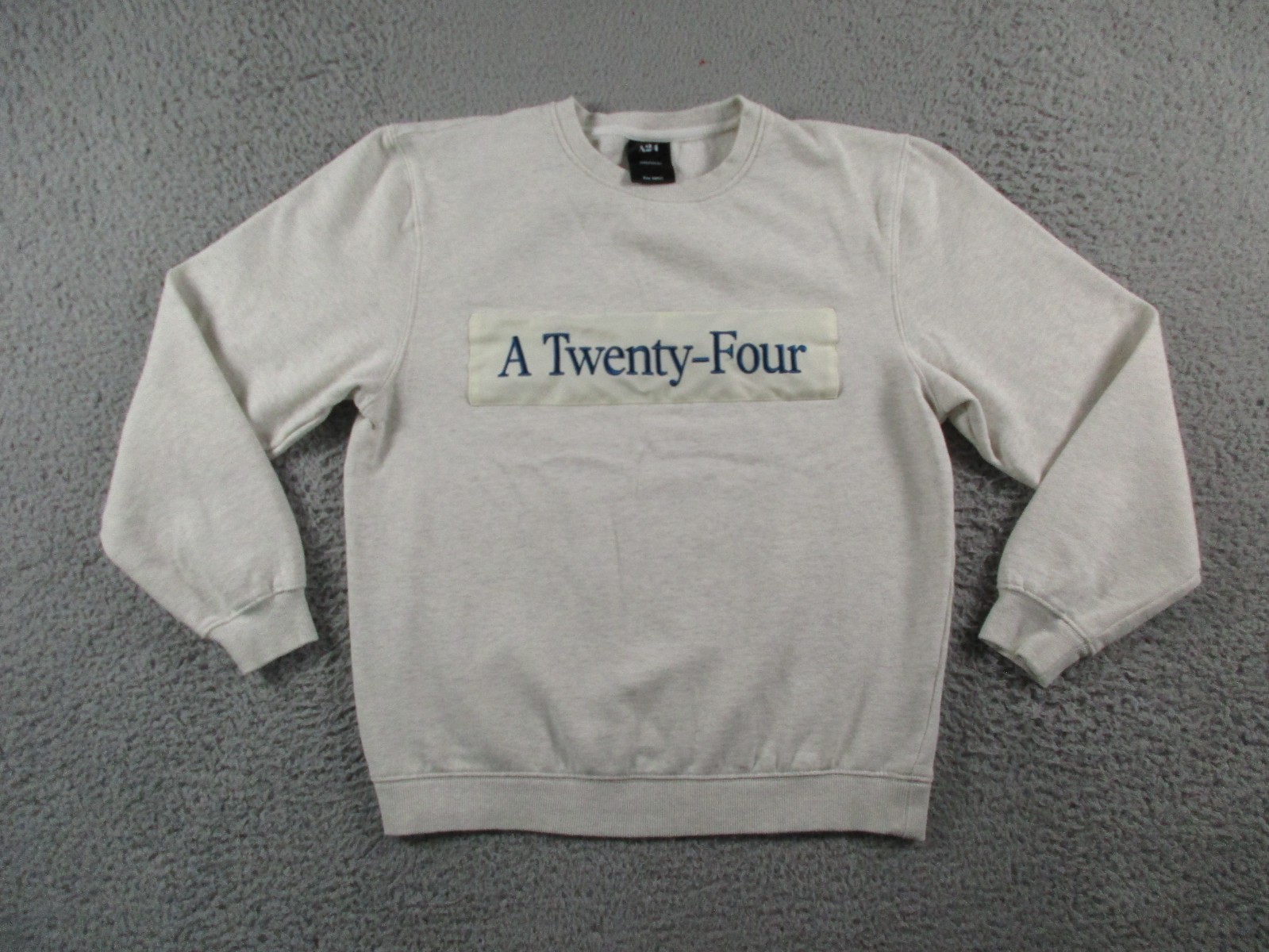 A24 Sweatshirt Mens Small Pullover Crewneck Heather Gray Patch Movies Studio