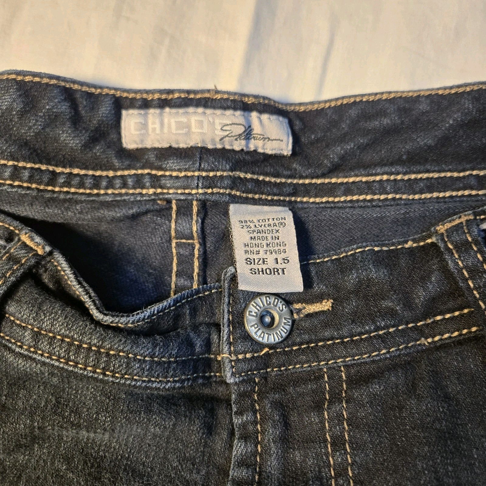 Chico’s Platinum Jeans Dark Pockets Bootcut Leg Sz 10 Short 30″ Waist (Tag 1.5)