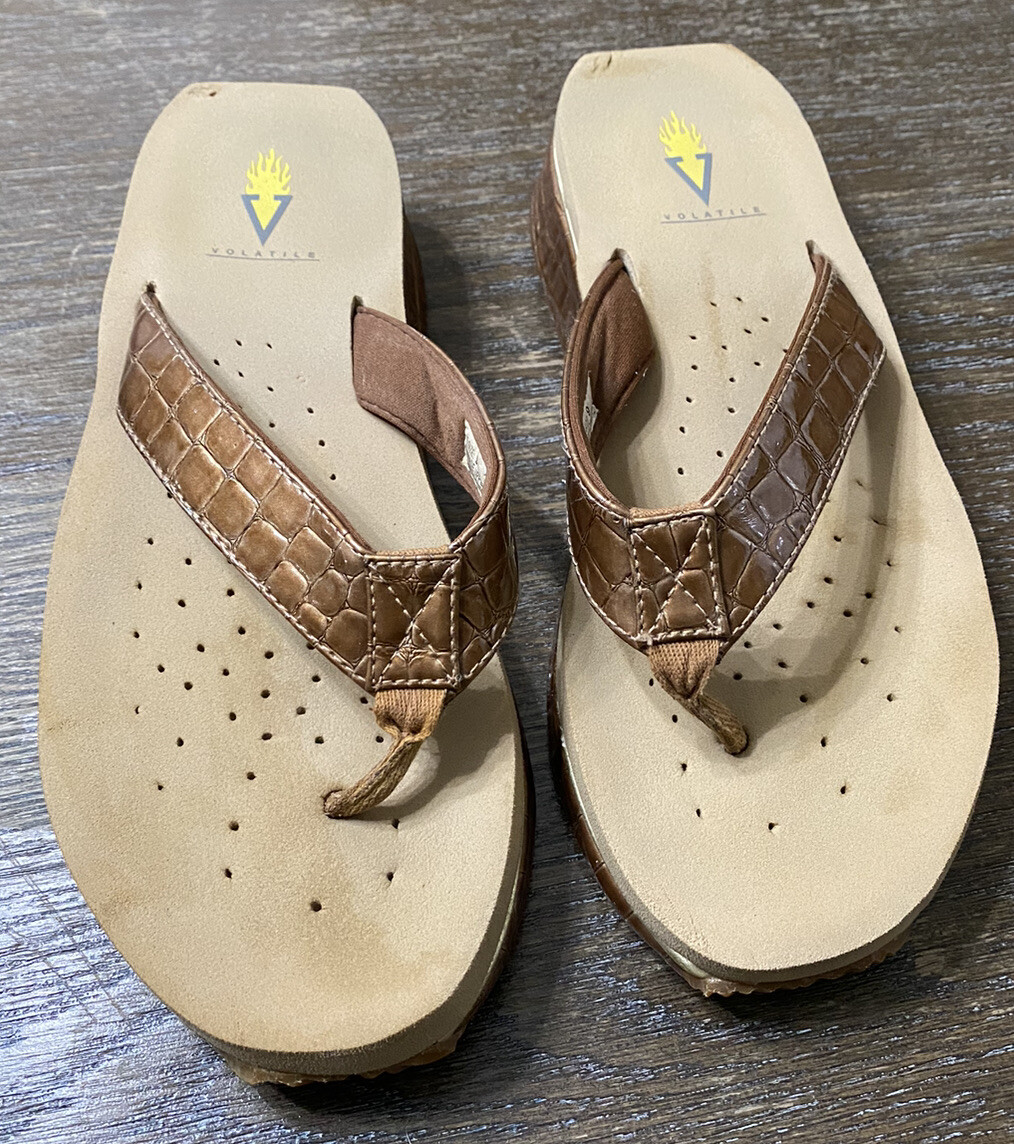 Volatile Women’s 9M Metallic Brown/Gold Croc Print Wedge Sandals