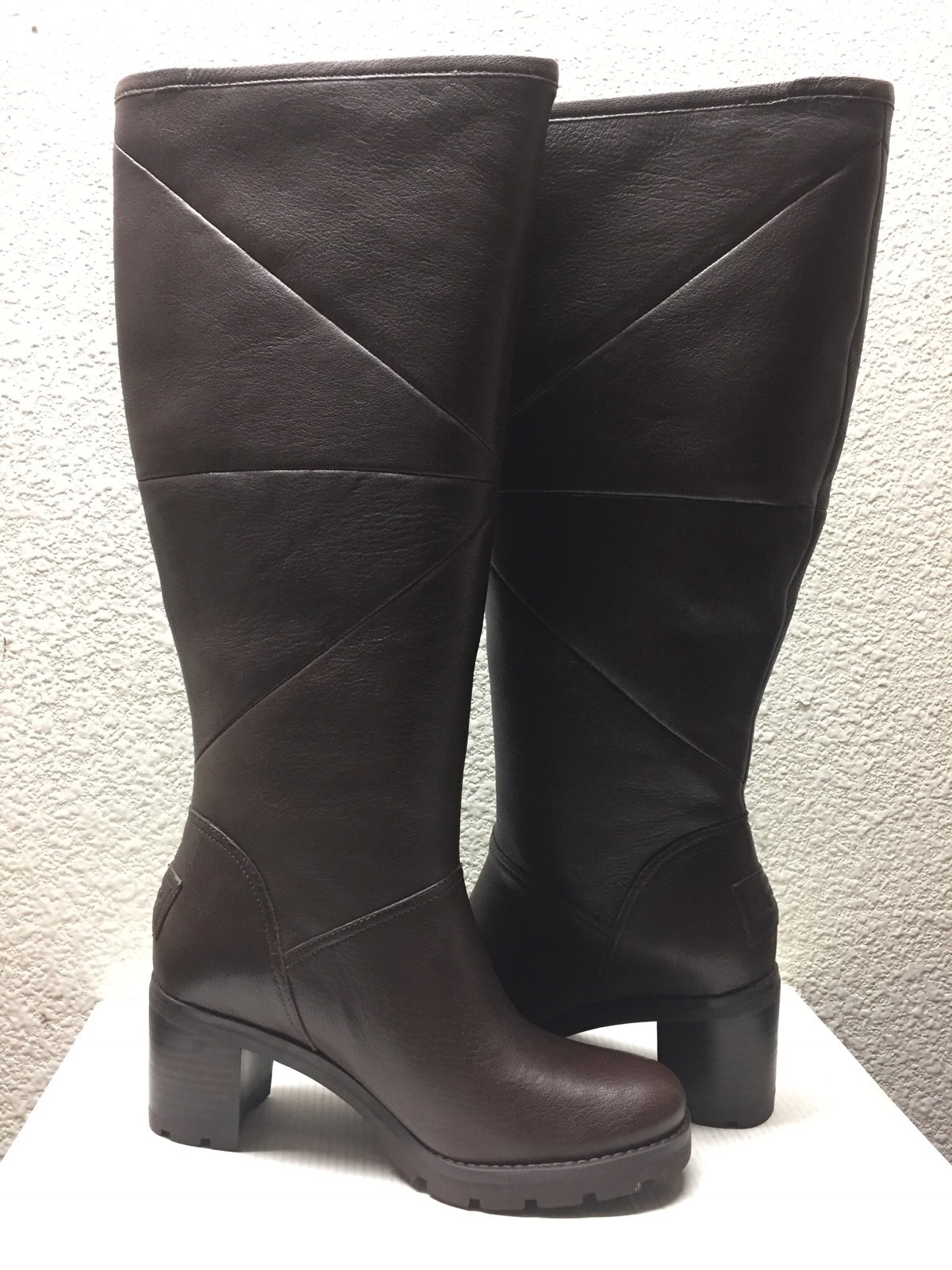 UGG AVERY STOUT LEATHER WATER RESISTANT BOOT US 9 / EU 40 / UK 7.5 – NIB
