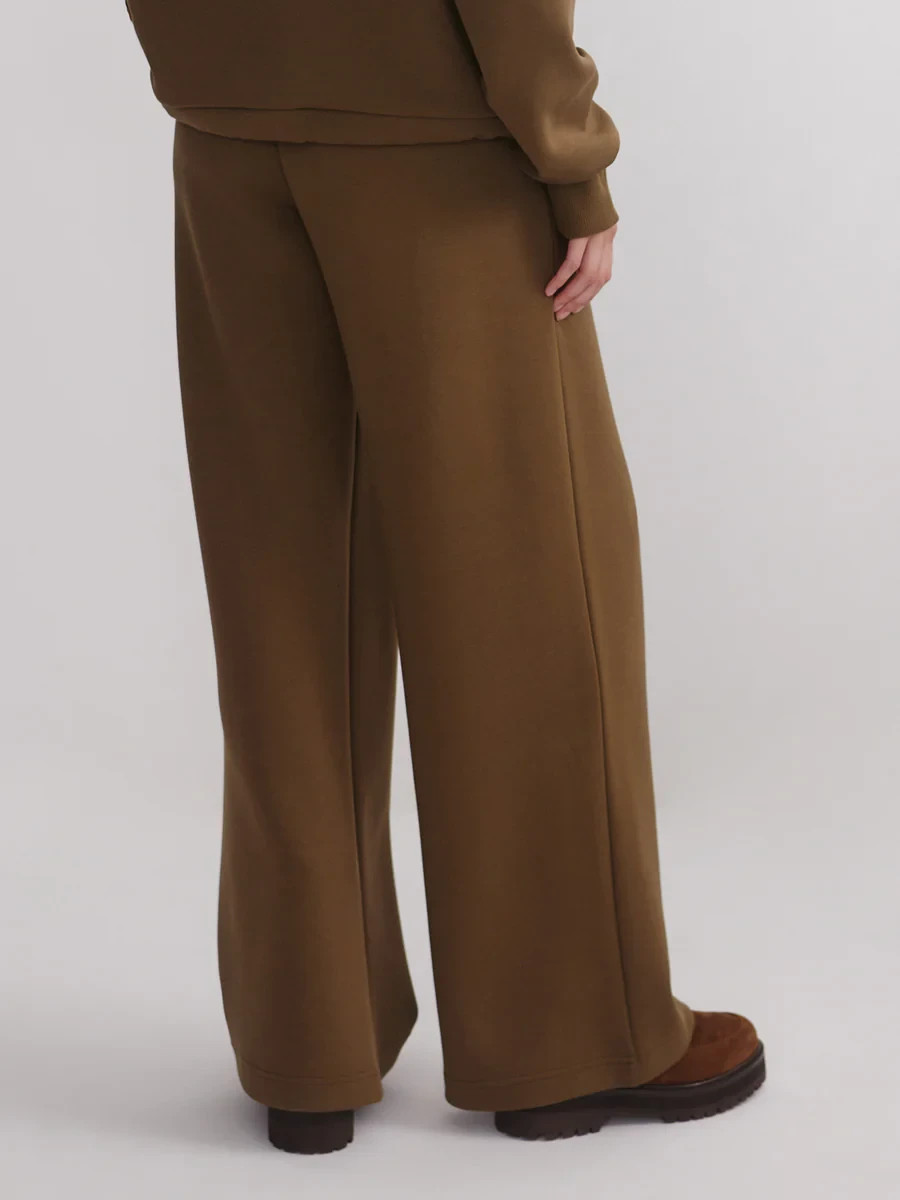 Varley The Extra Wide Leg Pant 29.5″ in Military Olive, Size Medium