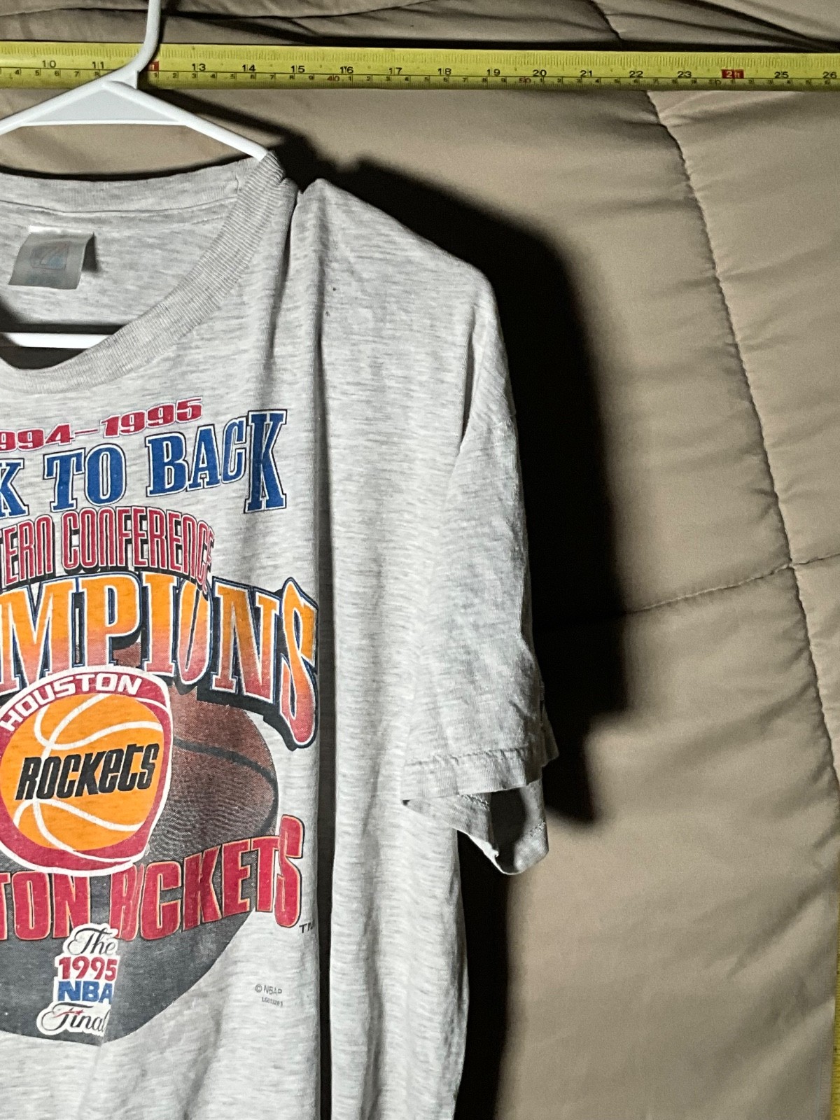 Vintage 1995 Houston Rockets Western Conference Back To Back Champions TShirt L