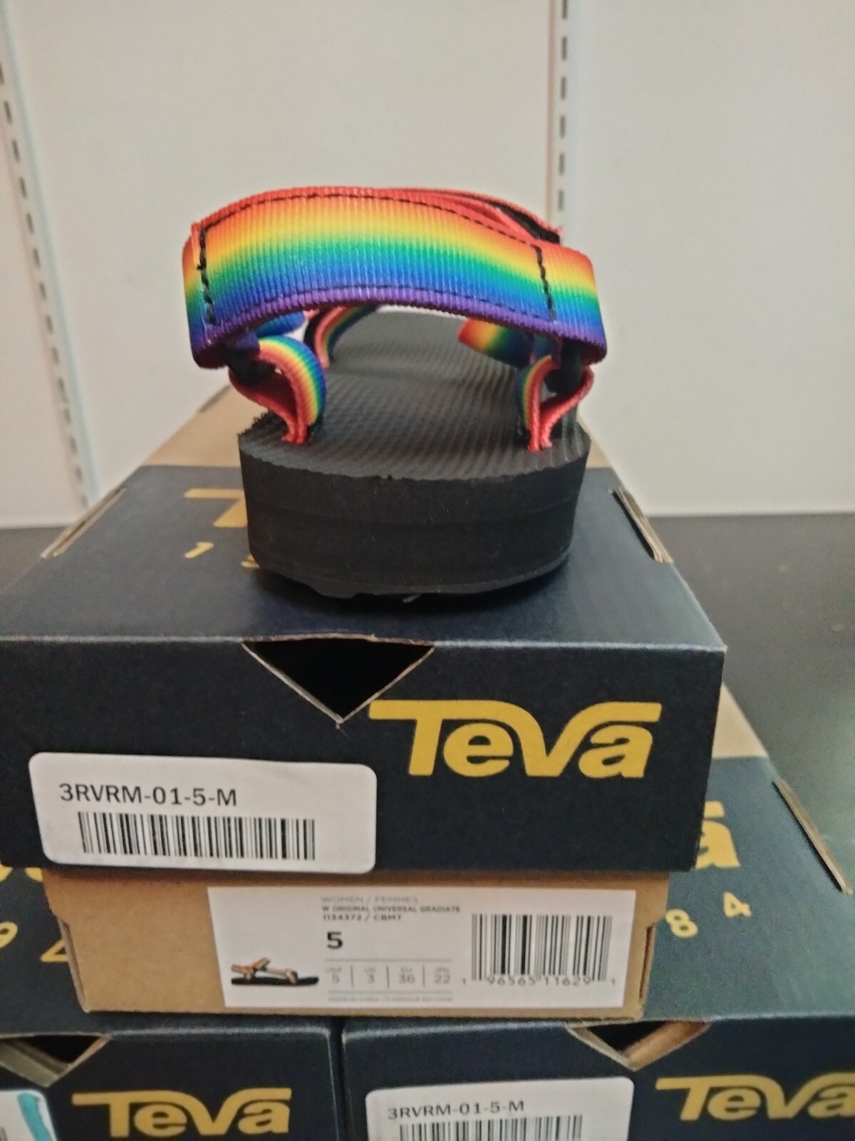 Teva Universal Gradiate Woems size 5