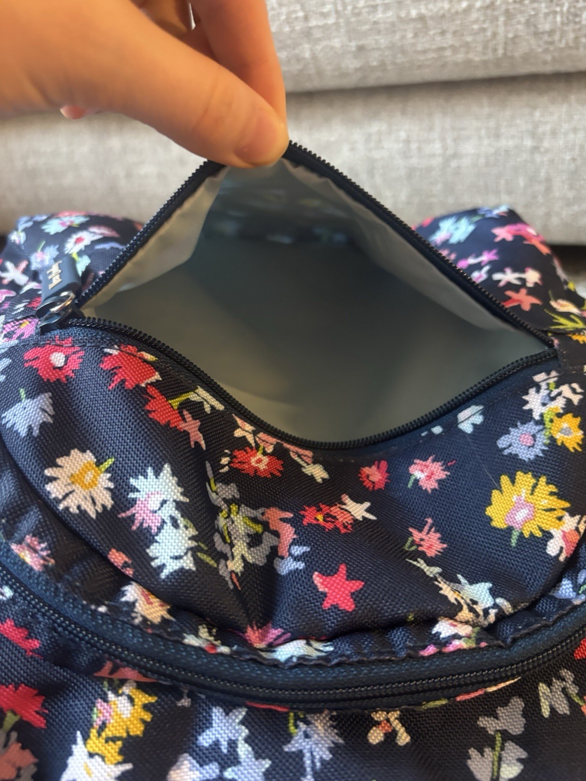Vera Bradley Small Backpack SCATTERED WILDFLOWERS EUC
