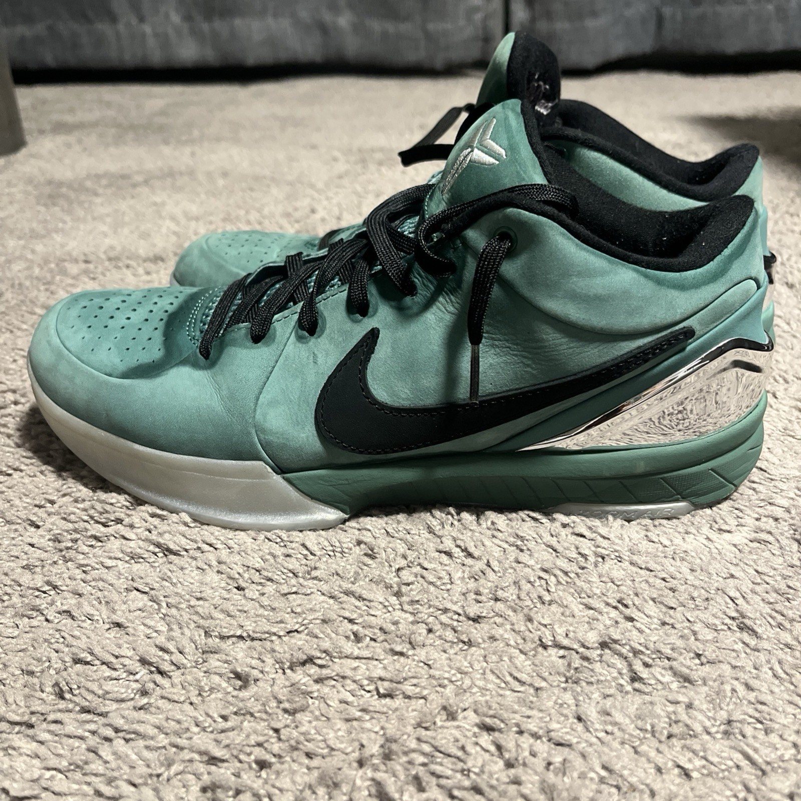 Kobe 4 Girl Dad