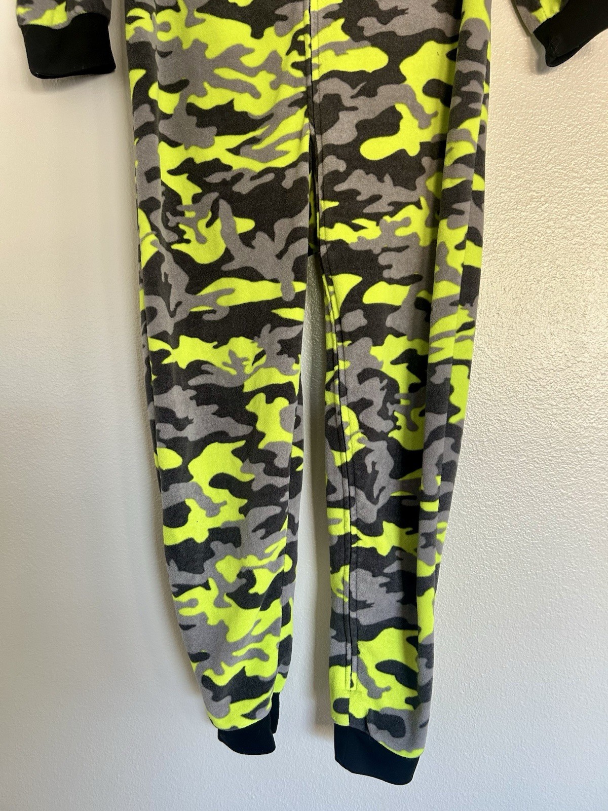 Minecraft & Camouflage Boys Size 12-14 Pajama Sets One Piece Full Zip Hoodie