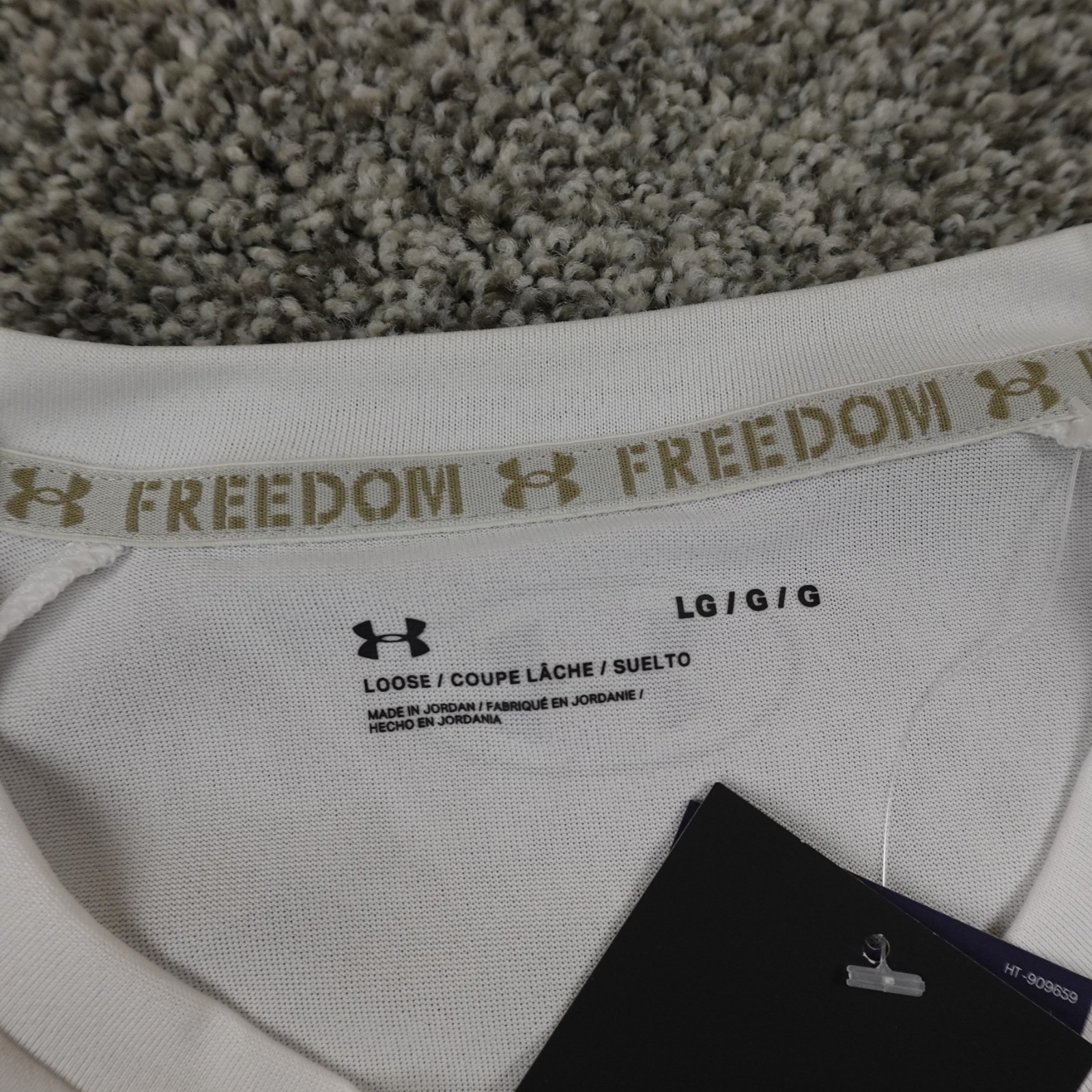 NEW Under Armour Shirt Mens L White Freedom Loose Long Sleeve USA Flag Graphic