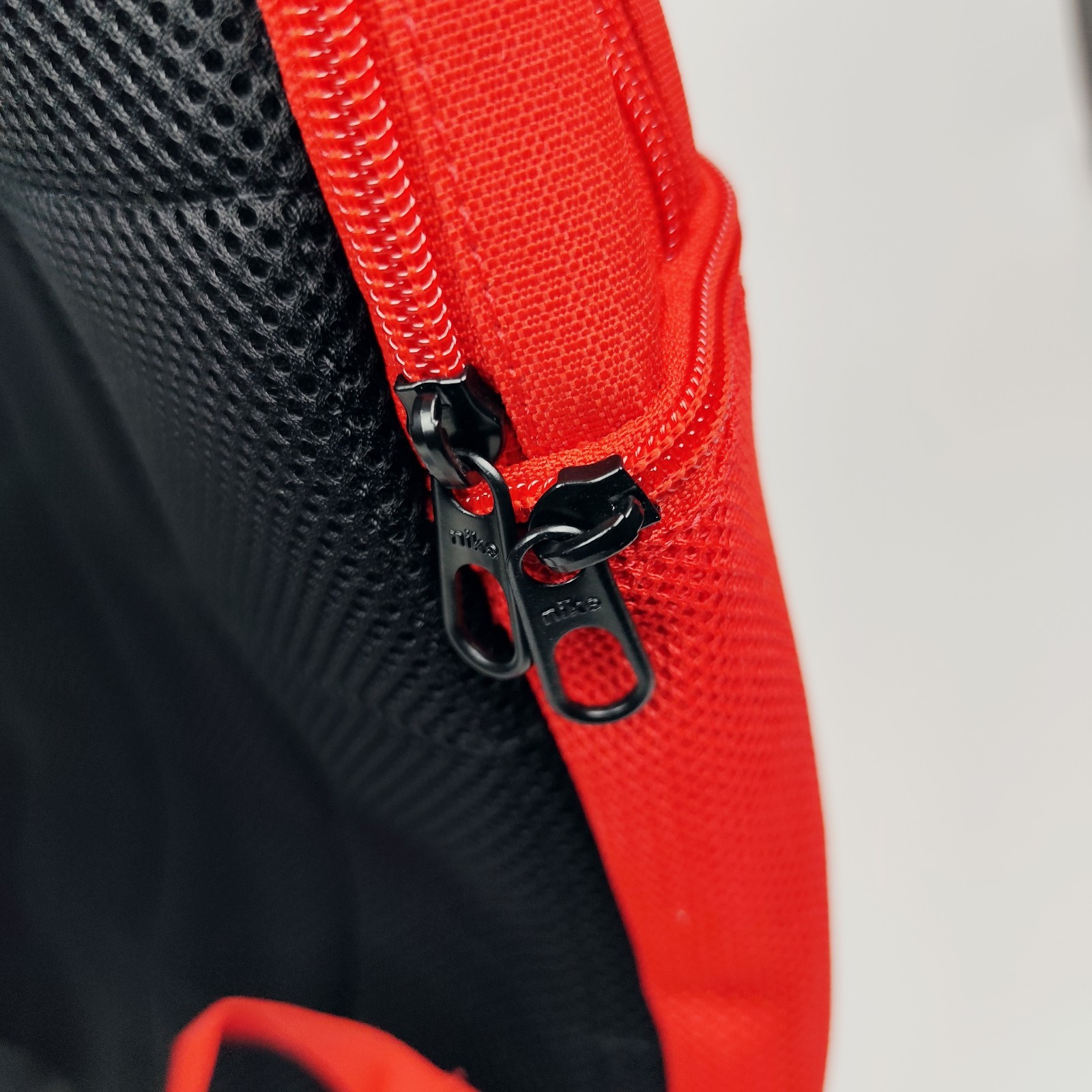 Nike Brasilia 9.5 Training Backpack (Medium, 24L) – Red (Used)
