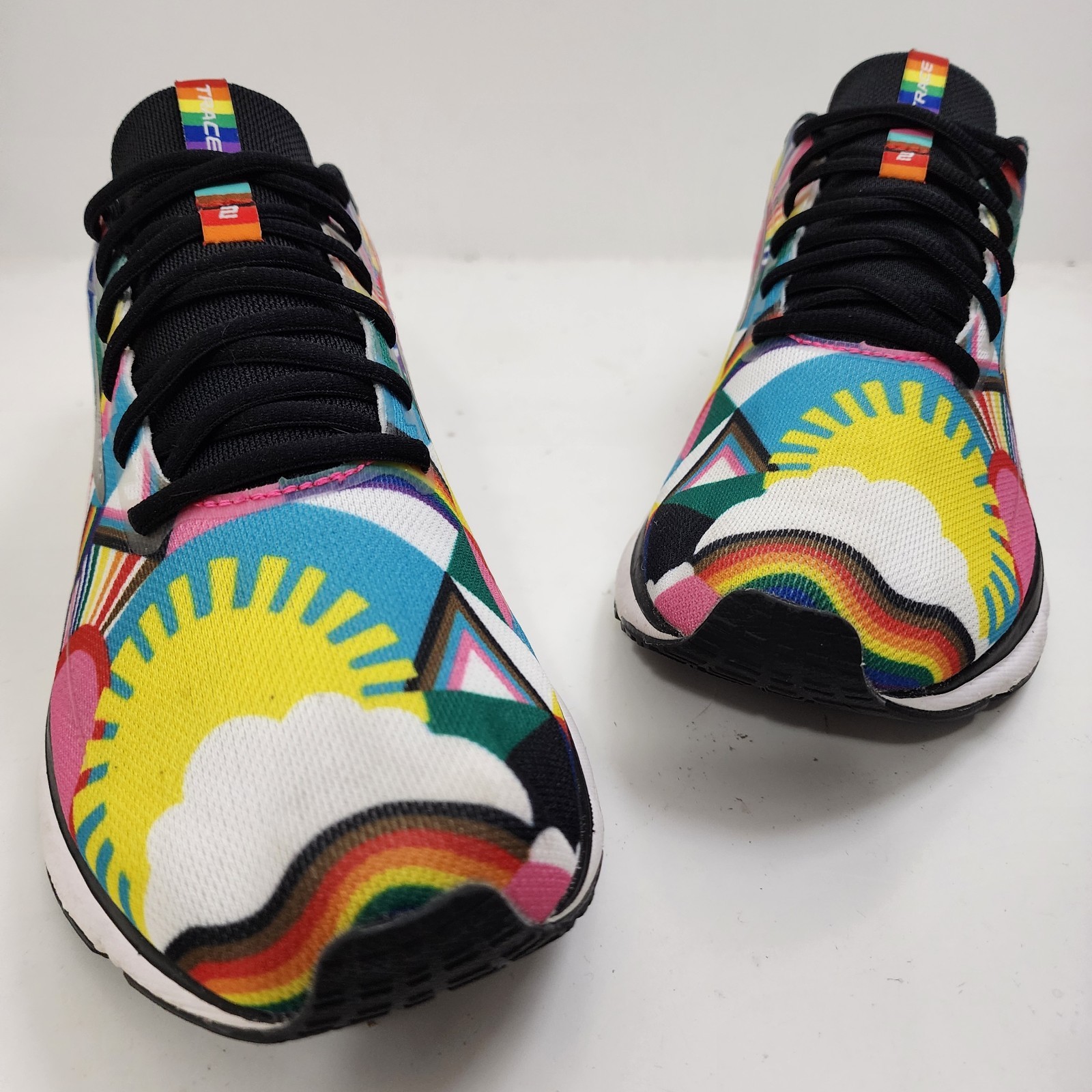 BROOKS TRACE 2 X LISA CONGDON Mens Size 10 Multicolor PRIDE Sneaker 1103881D074