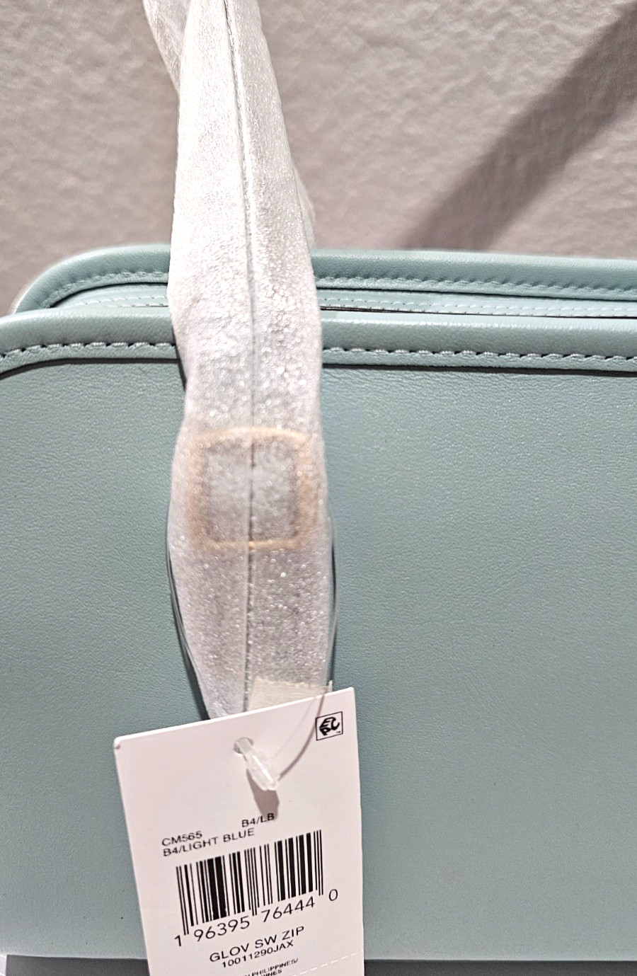 COACH NWT CM565 Swing Zip 25 Shoulder Bag LIGHT BLUE Glovetanned Leather