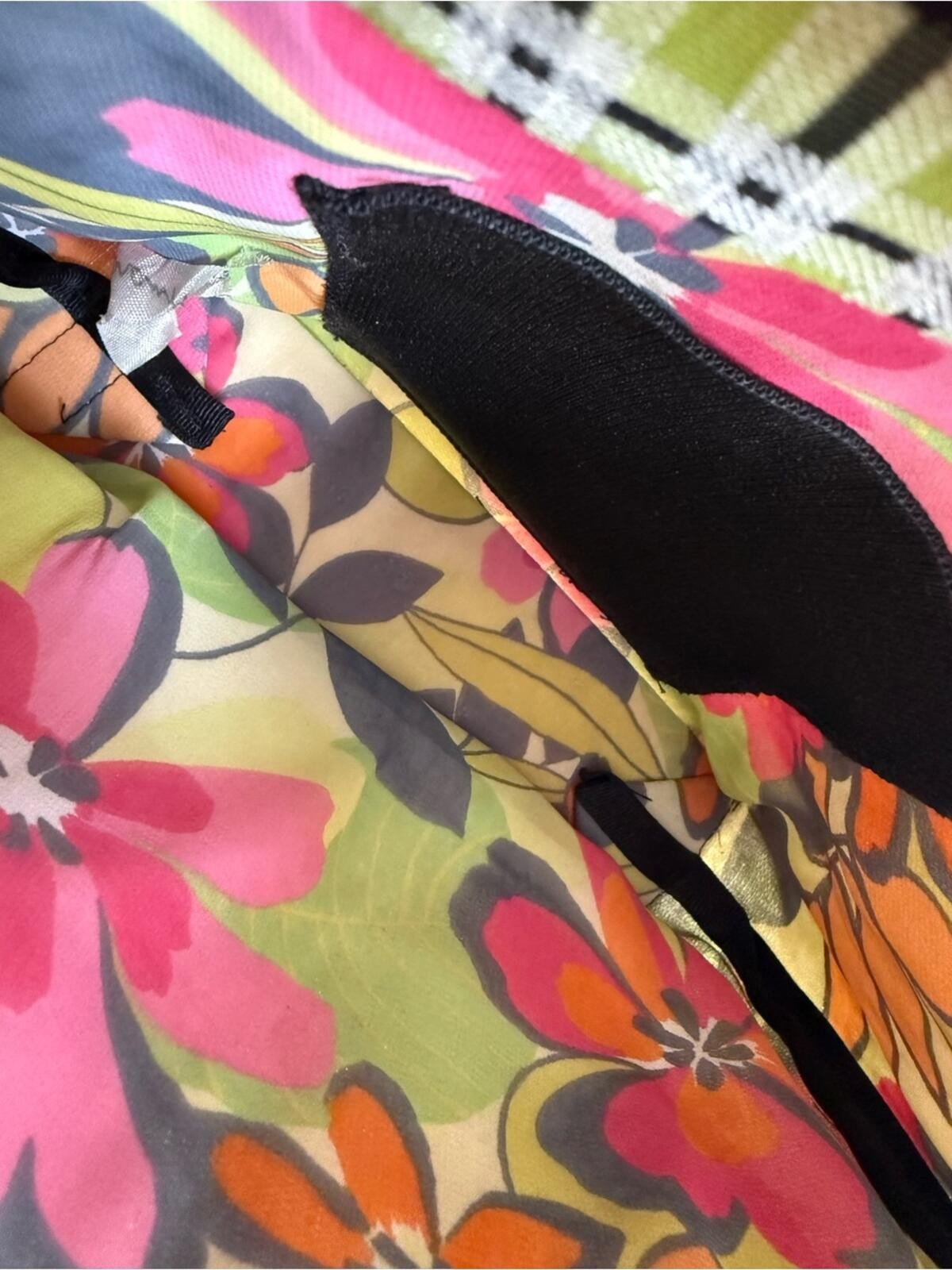 Classic Green Plaid Tote with Black Handles