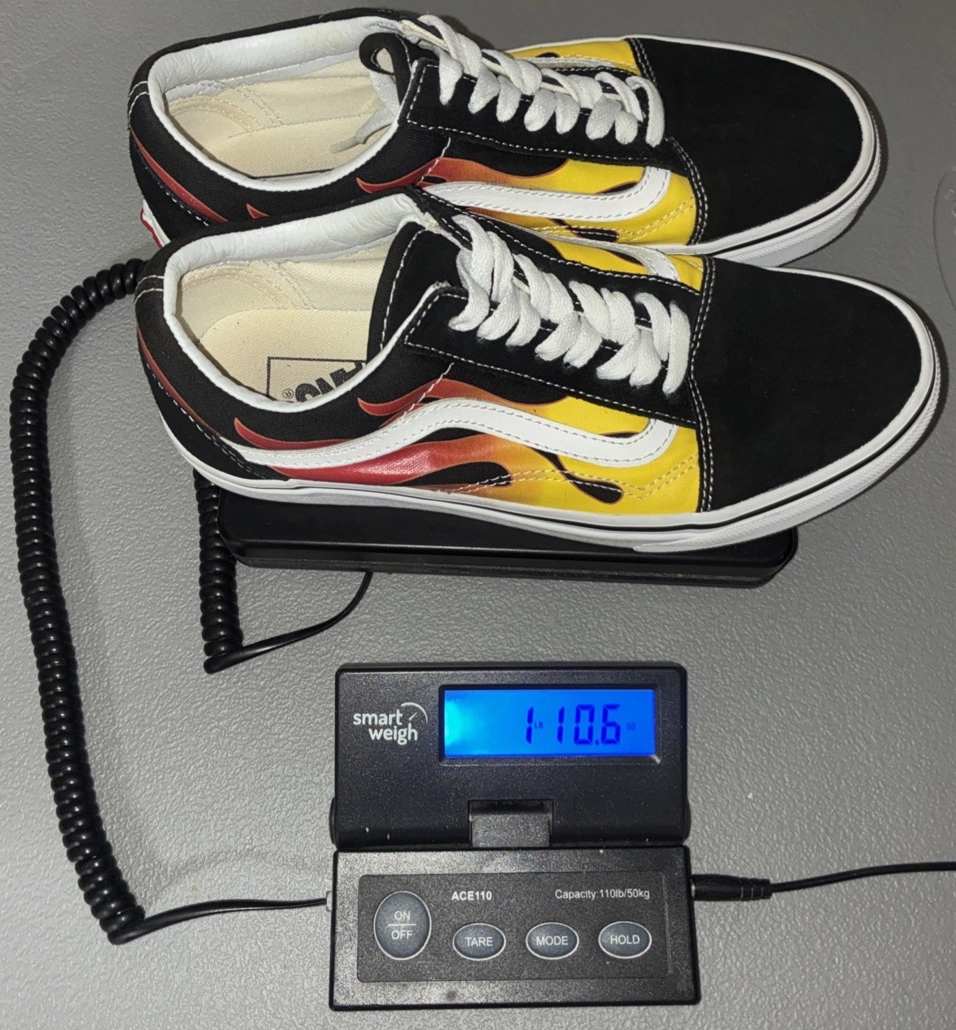 Vans Old Skool Flames US Men’s size 7.0, Women’s 8.5, UK 6.0, EUR 39.0 & CM 25.0