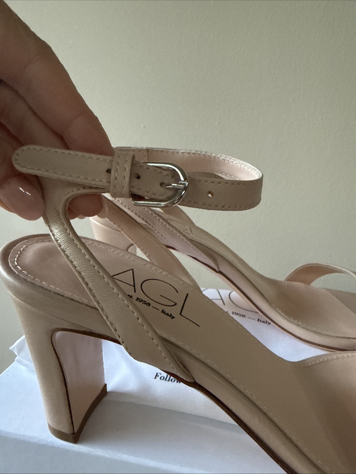 AGL Bernadette In Ghibli Size 39 US 8.5 Leather Sandals Heels NIB Dustbag