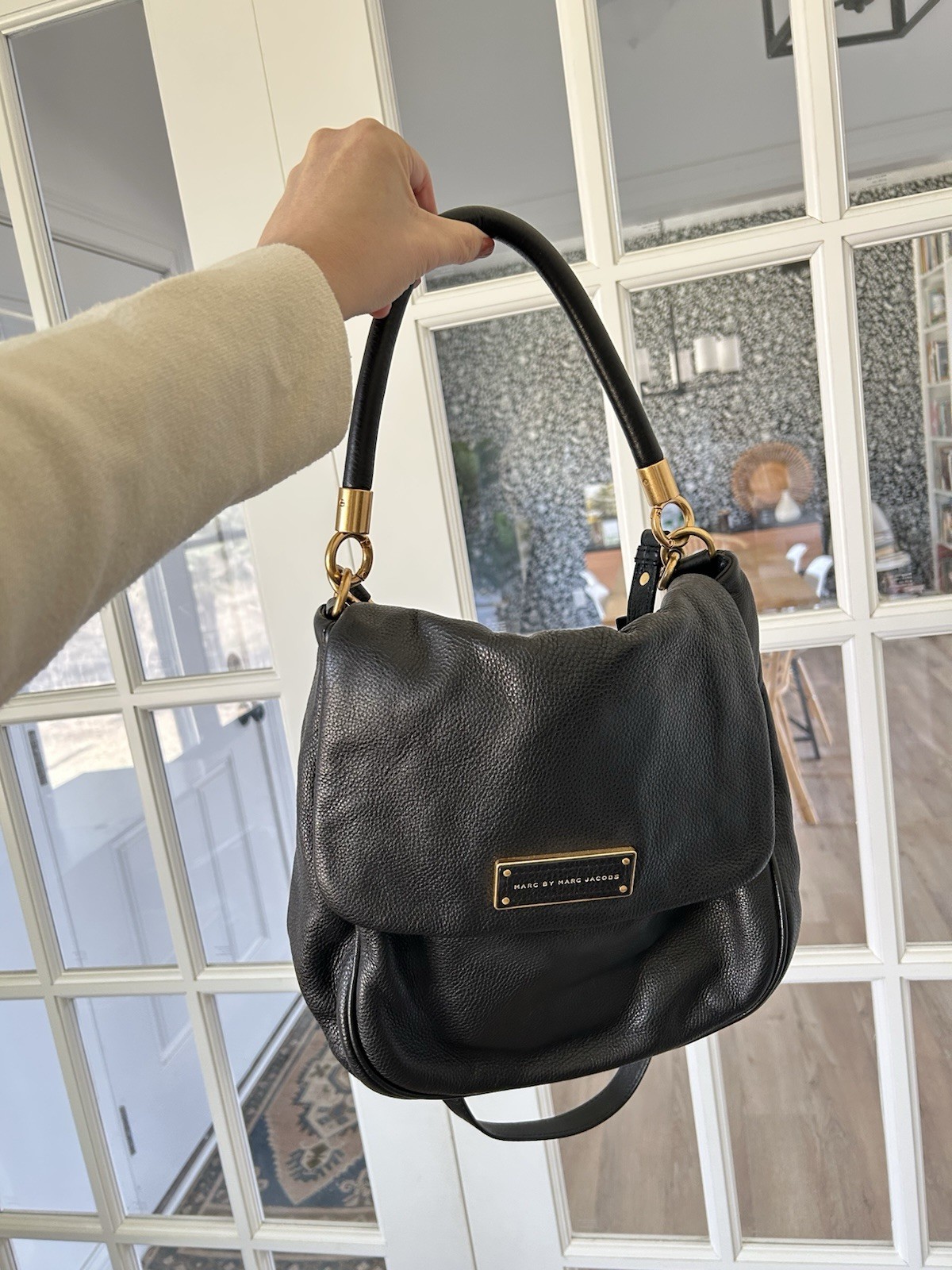 Marc by Marc Jacobs Black Medium Crossbody Bag Magnetic Flap Gold Hardware EUC