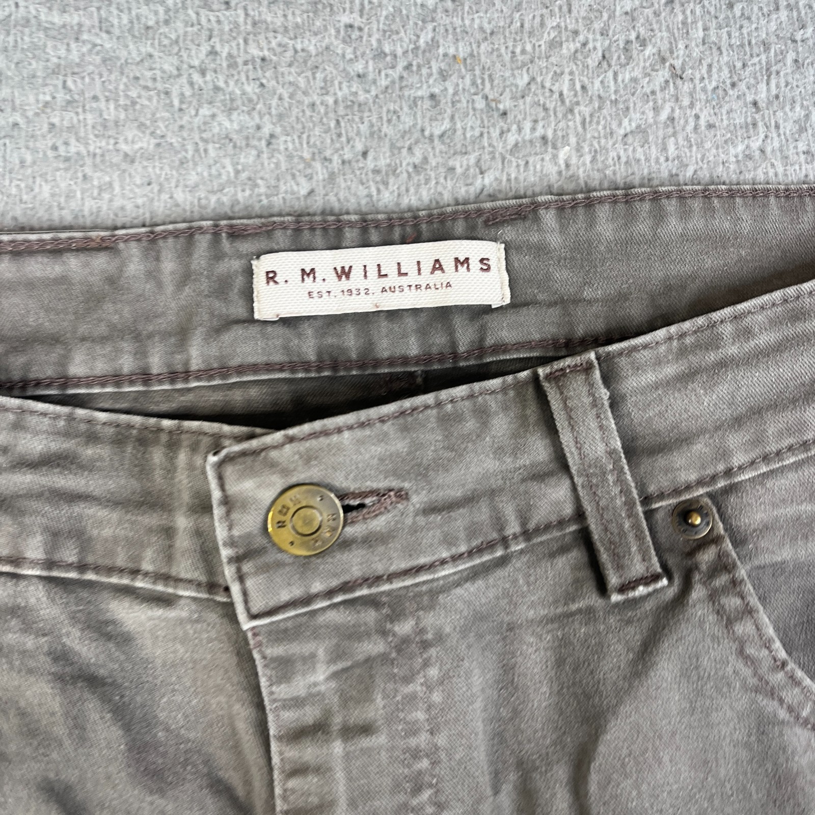 R.M Williams Jeans Men 38×32 Khaki Green Straight Leg Premium Denim Australia