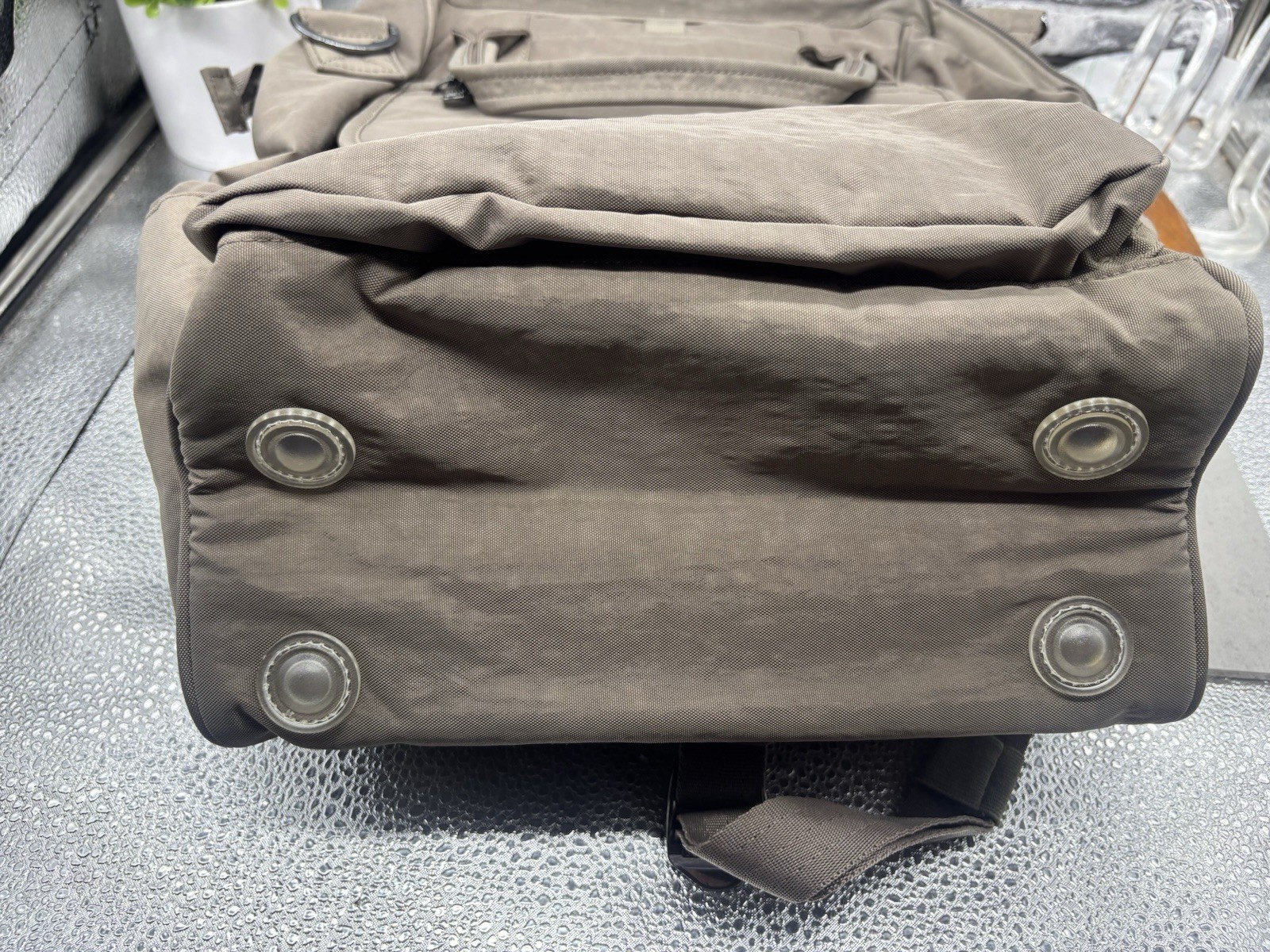 Lug Via 3 In 1 Convertible Bag (Walnut) NWT
