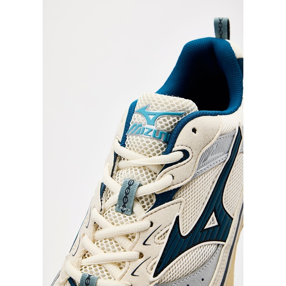 mizuno MXR D1GA256206 Light Beige Blue Unisex Shoes tko06