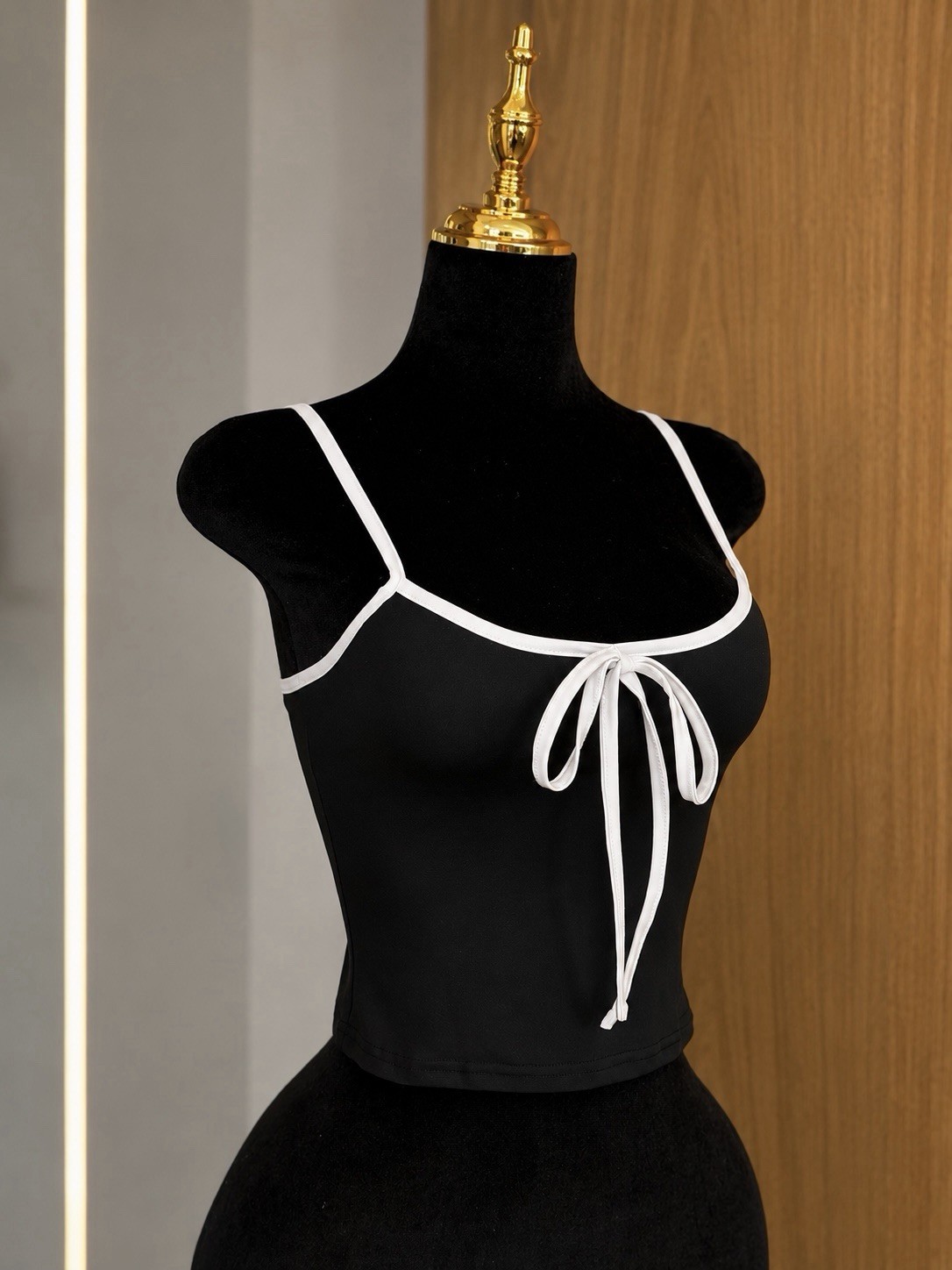Edikted Coastal Y2K Coquette Contrast Bow Cami Top | It Girl Muse