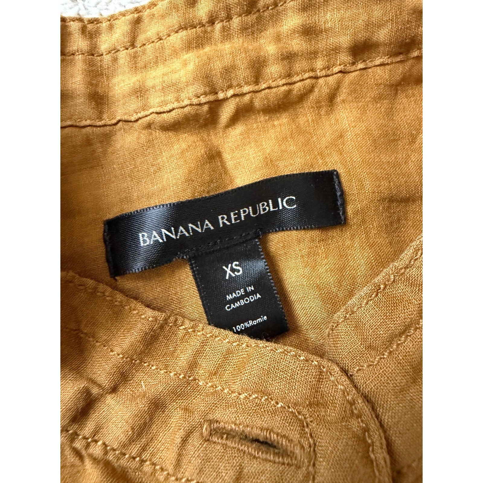 Banana Republic Minimalist Button Up Top Size XS Brown 100% Ramie Sleeveless