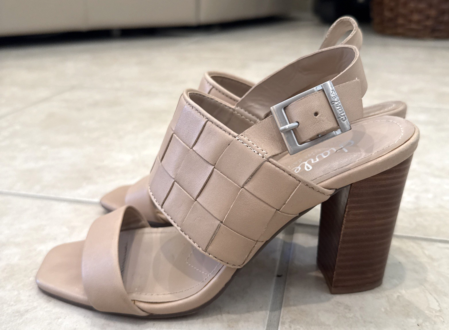 Charles By Charles David Leather Maison Beige Nude Sandle Block Heels Size 7.5M