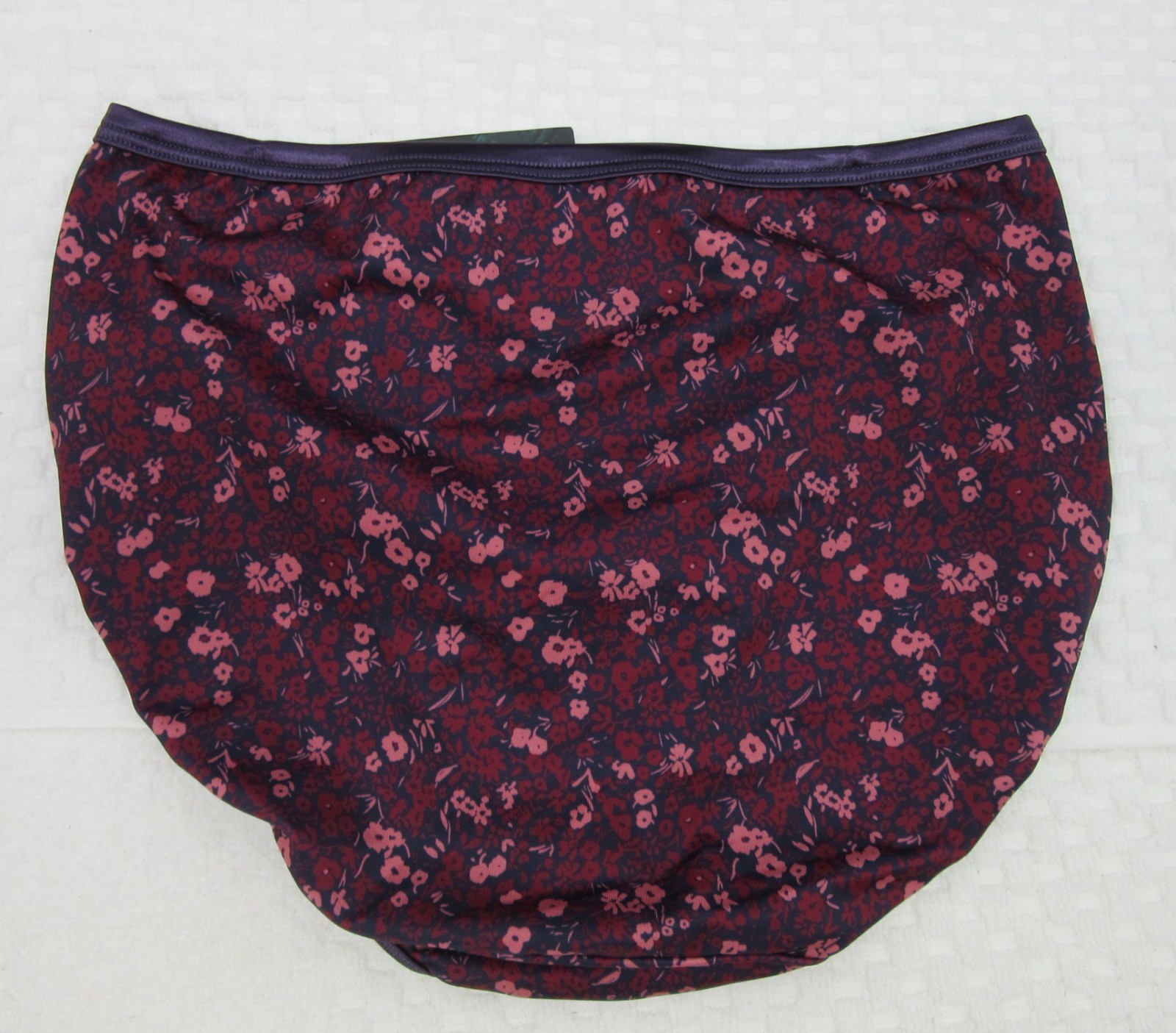 NWT set /3 VANITY FAIR ILLUMINATION HI CUT 13108 MAUVE BLUE FLOWER COSMO GARDEN