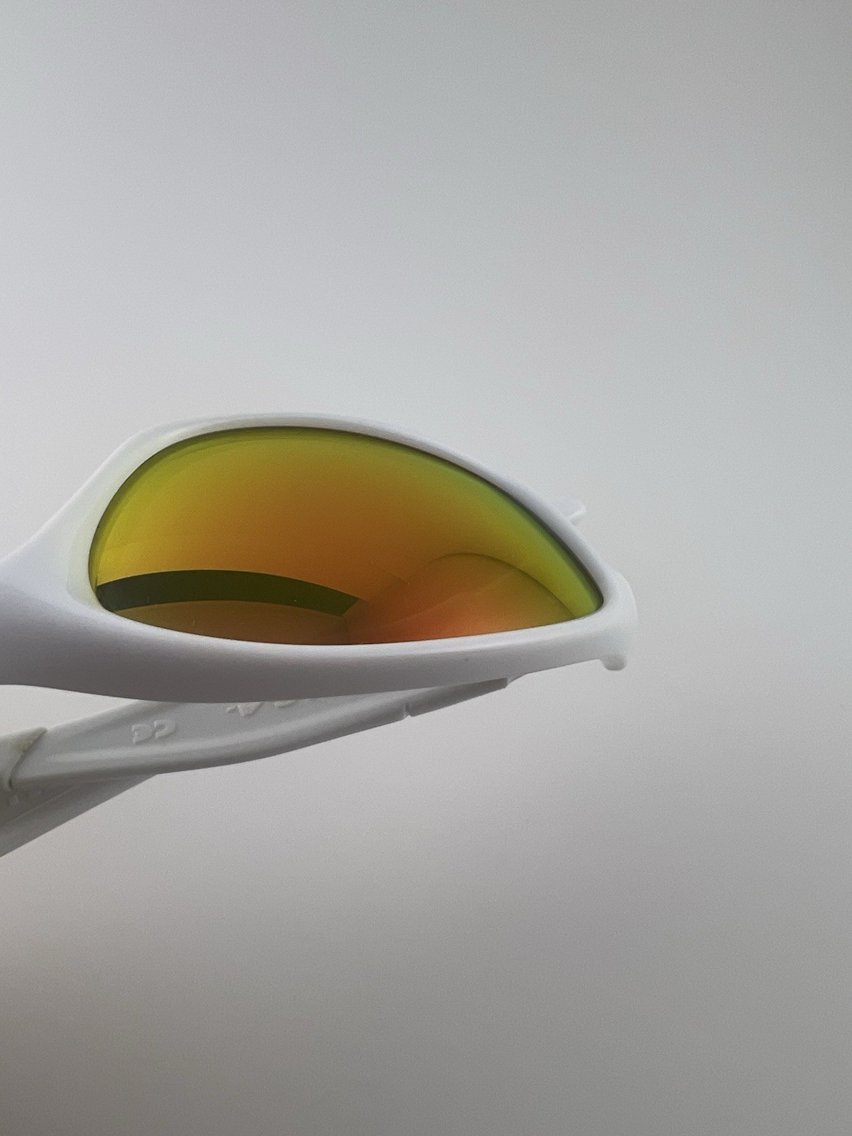 Oakley Minute 2.0 Polished White Frame Fire Iridium Lens White Icons Ear Socks