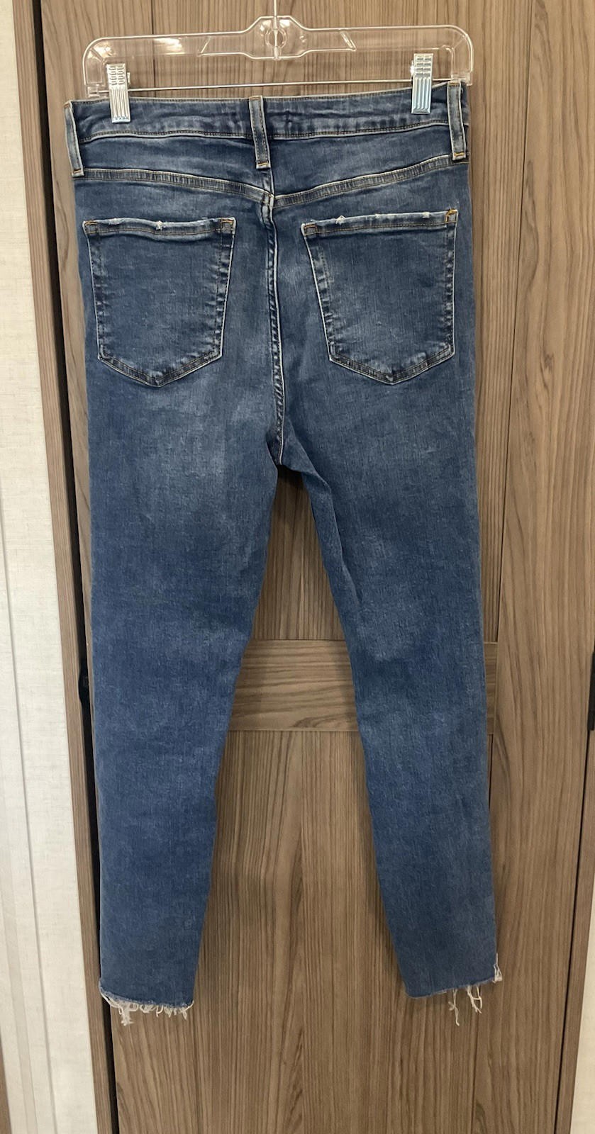 Forever 21 Womens Blue Jeans No Tags Size 28 Waist 30” Hip 26” Inseam